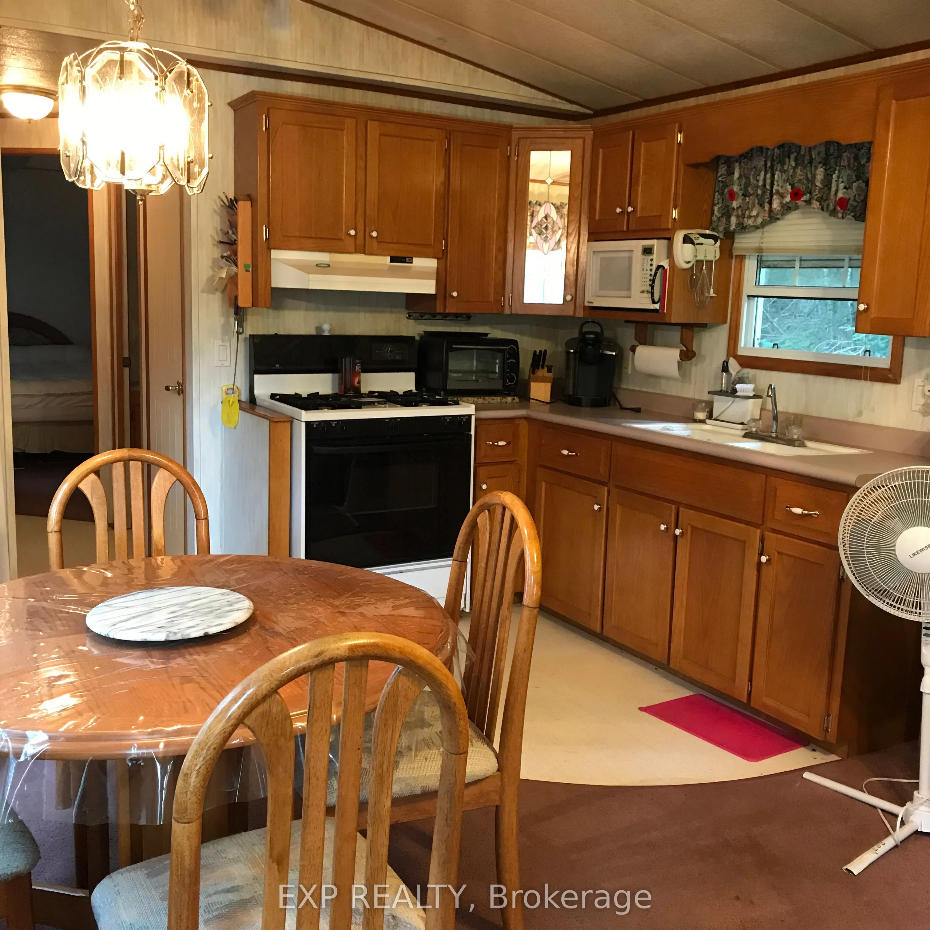 2186 Salerno Lake Road