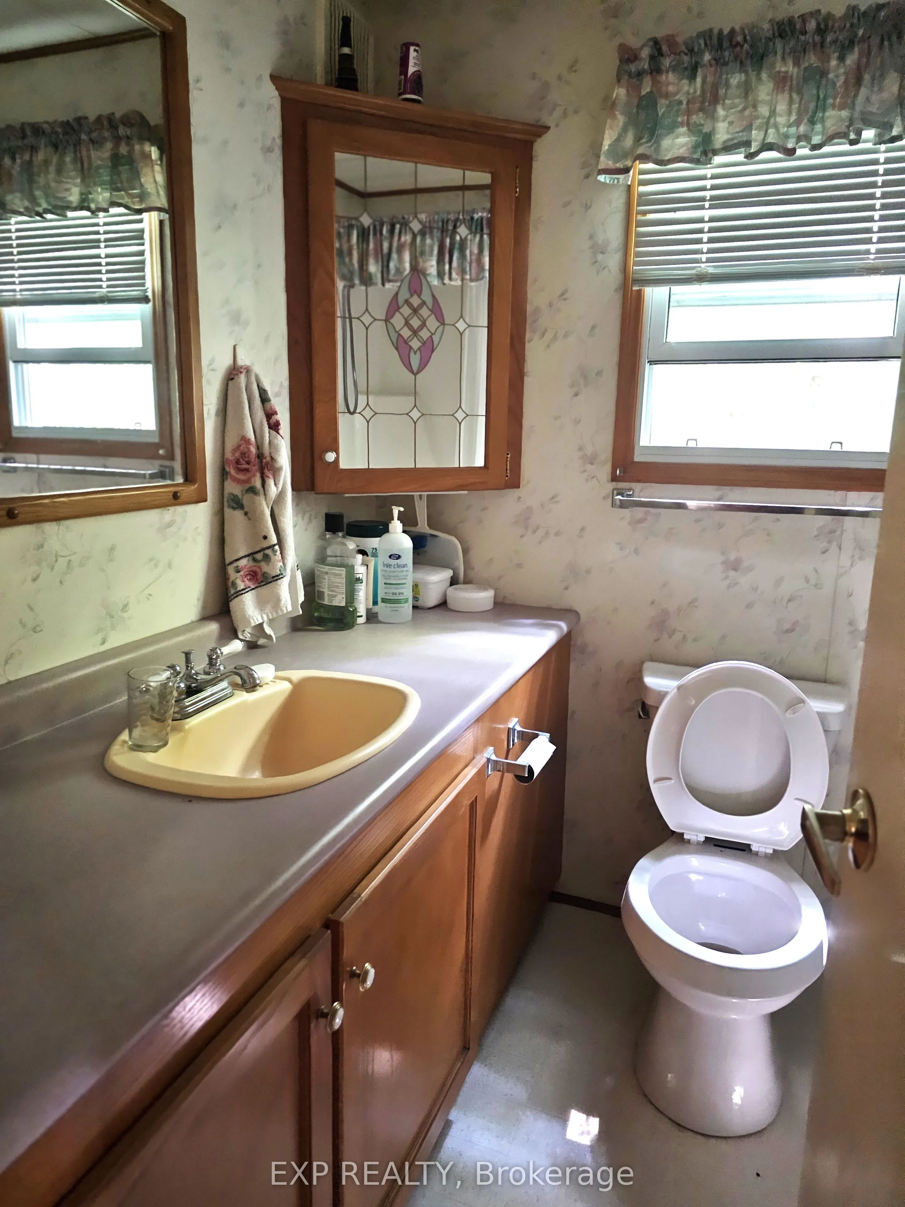 2186 Salerno Lake Road
