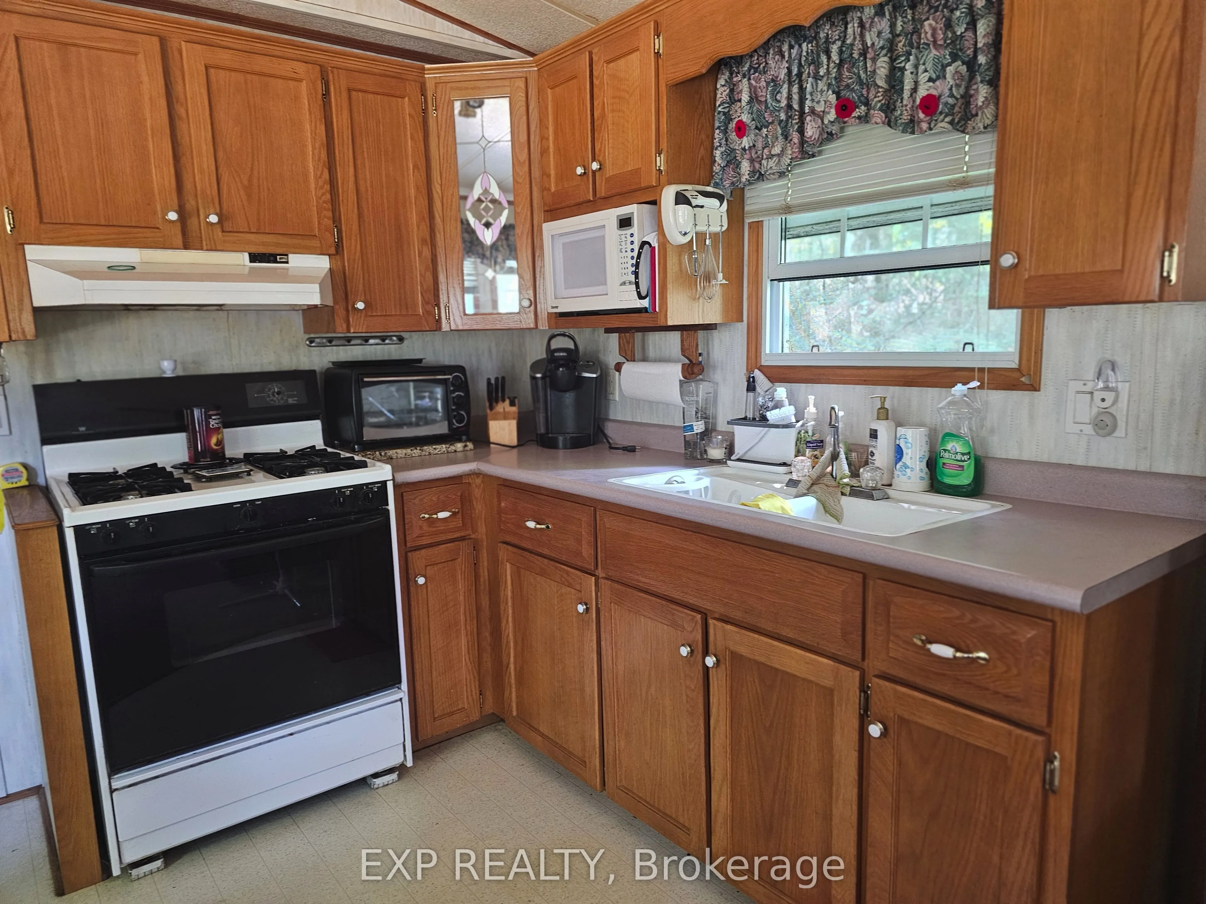 2186 Salerno Lake Road