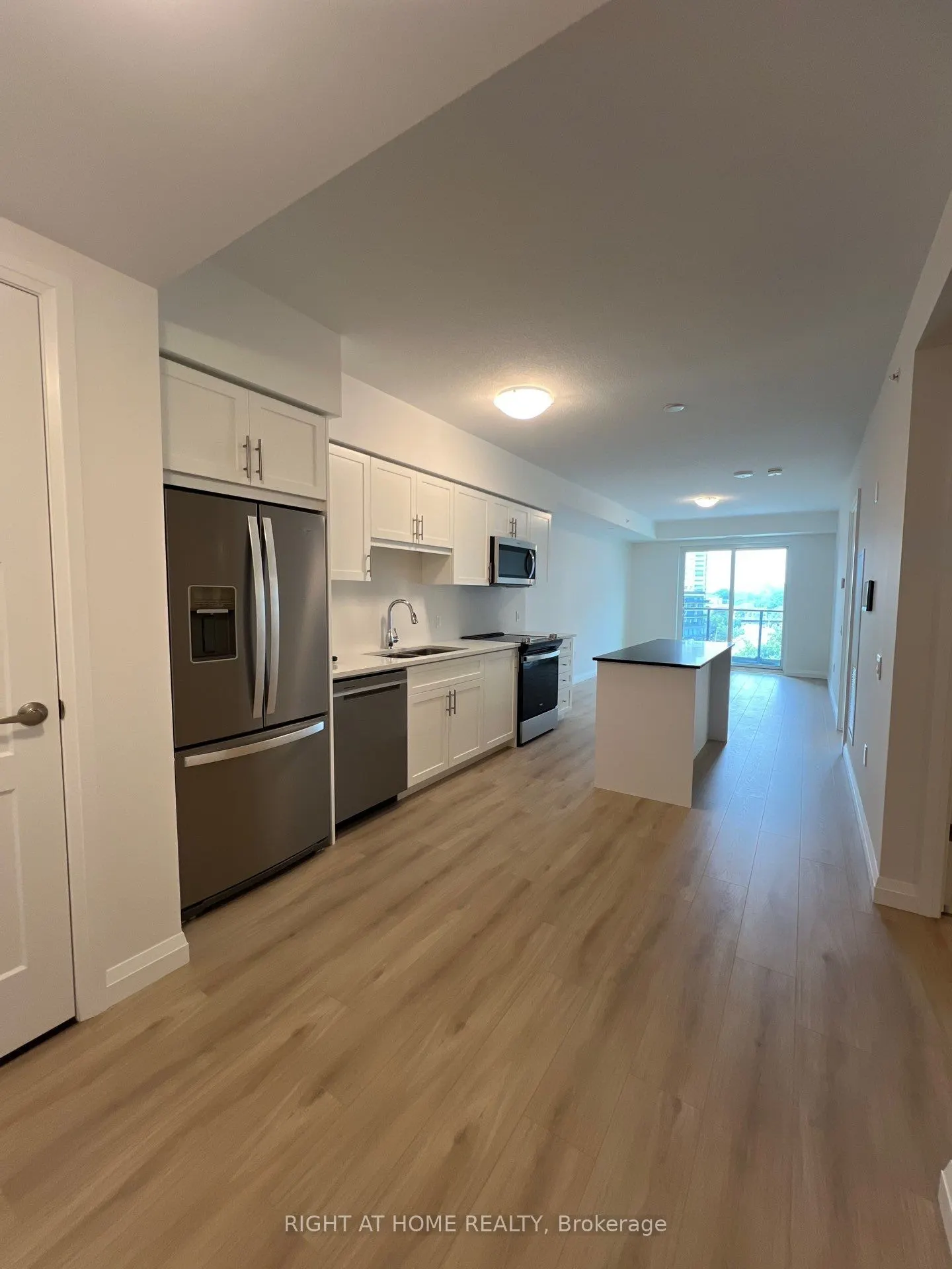93 arthur Street, #808