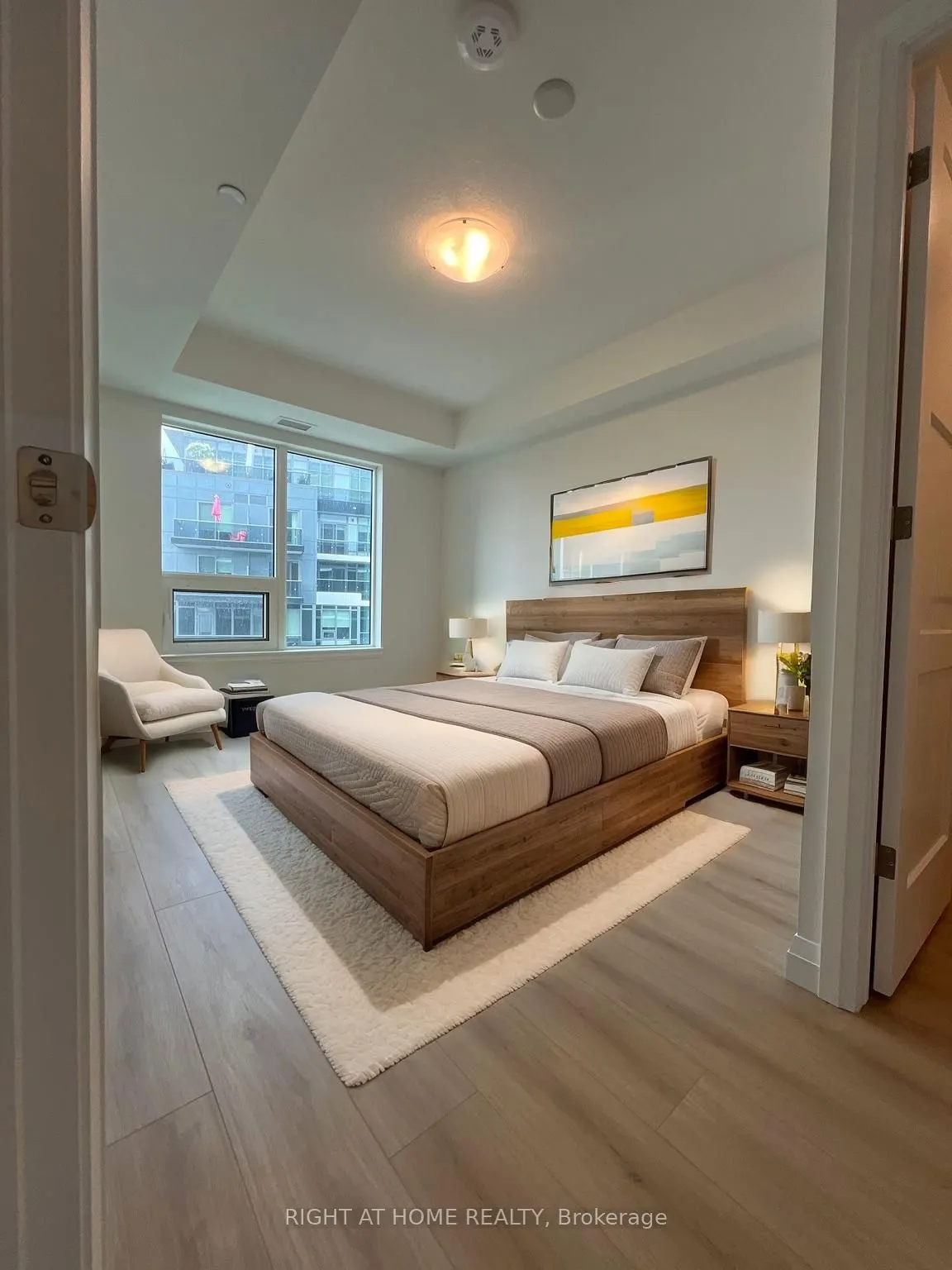 93 arthur Street, #808