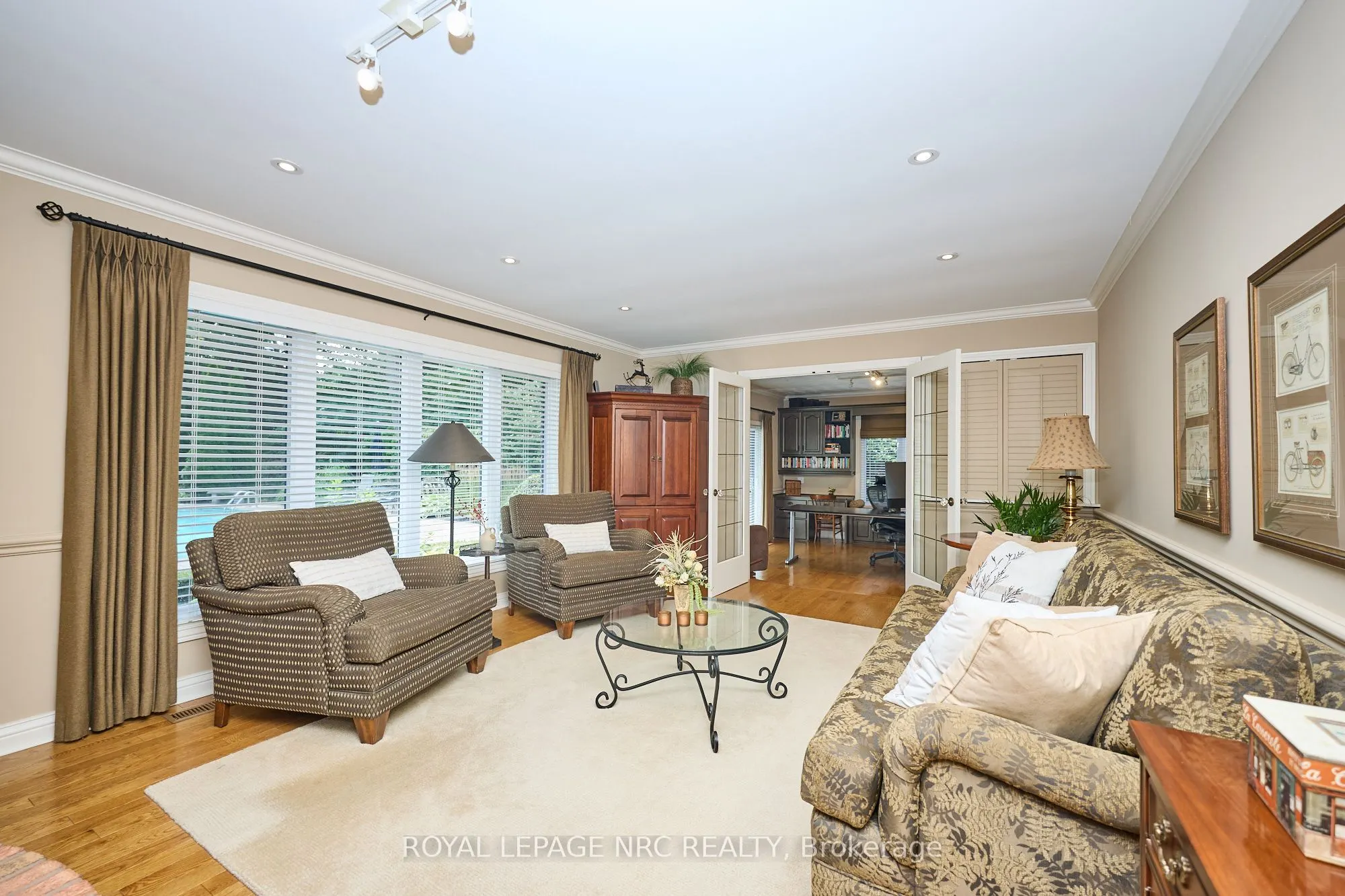 14 SHORTHILL Place