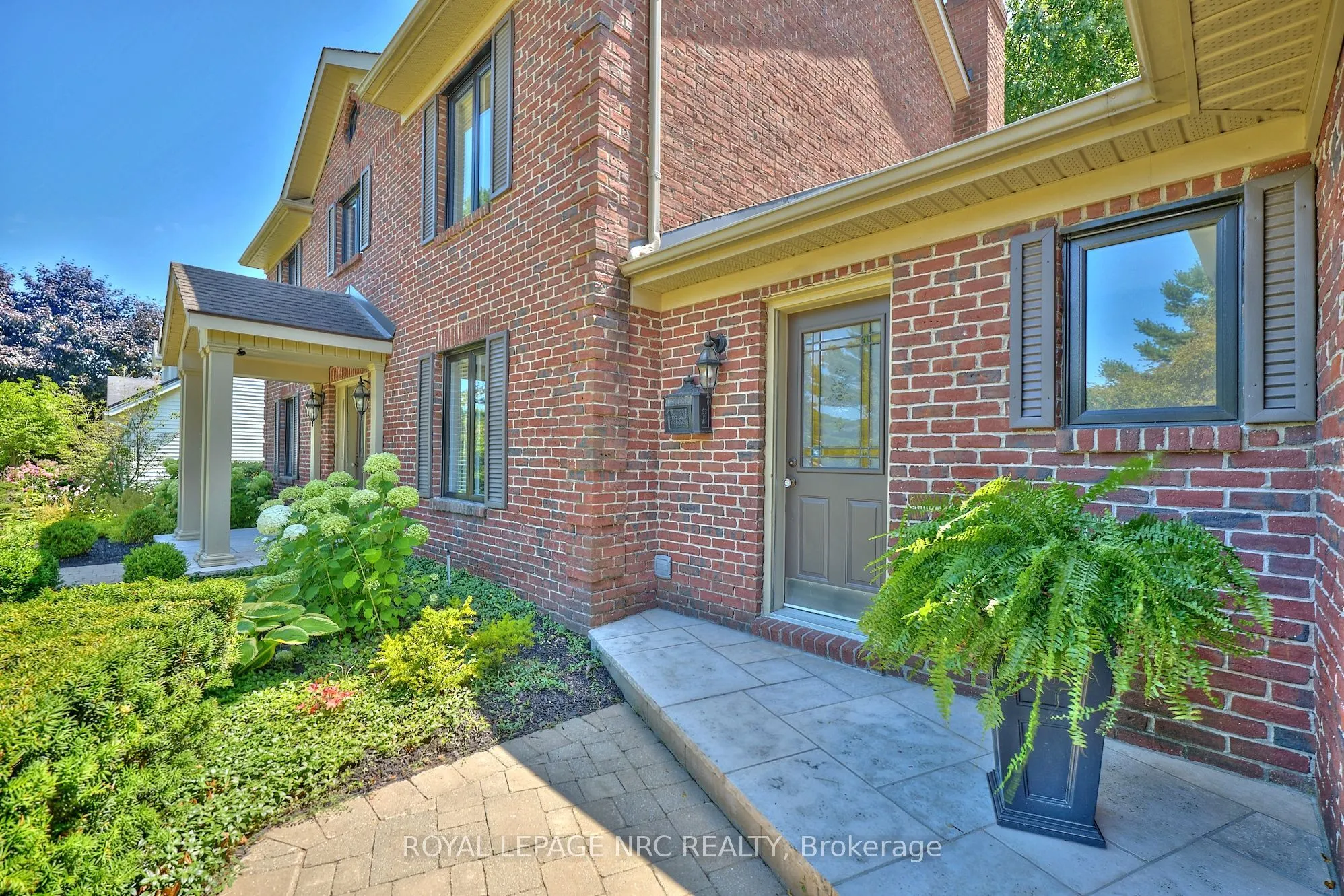 14 SHORTHILL Place