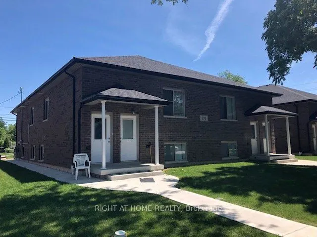 870 Howard Avenue, #2