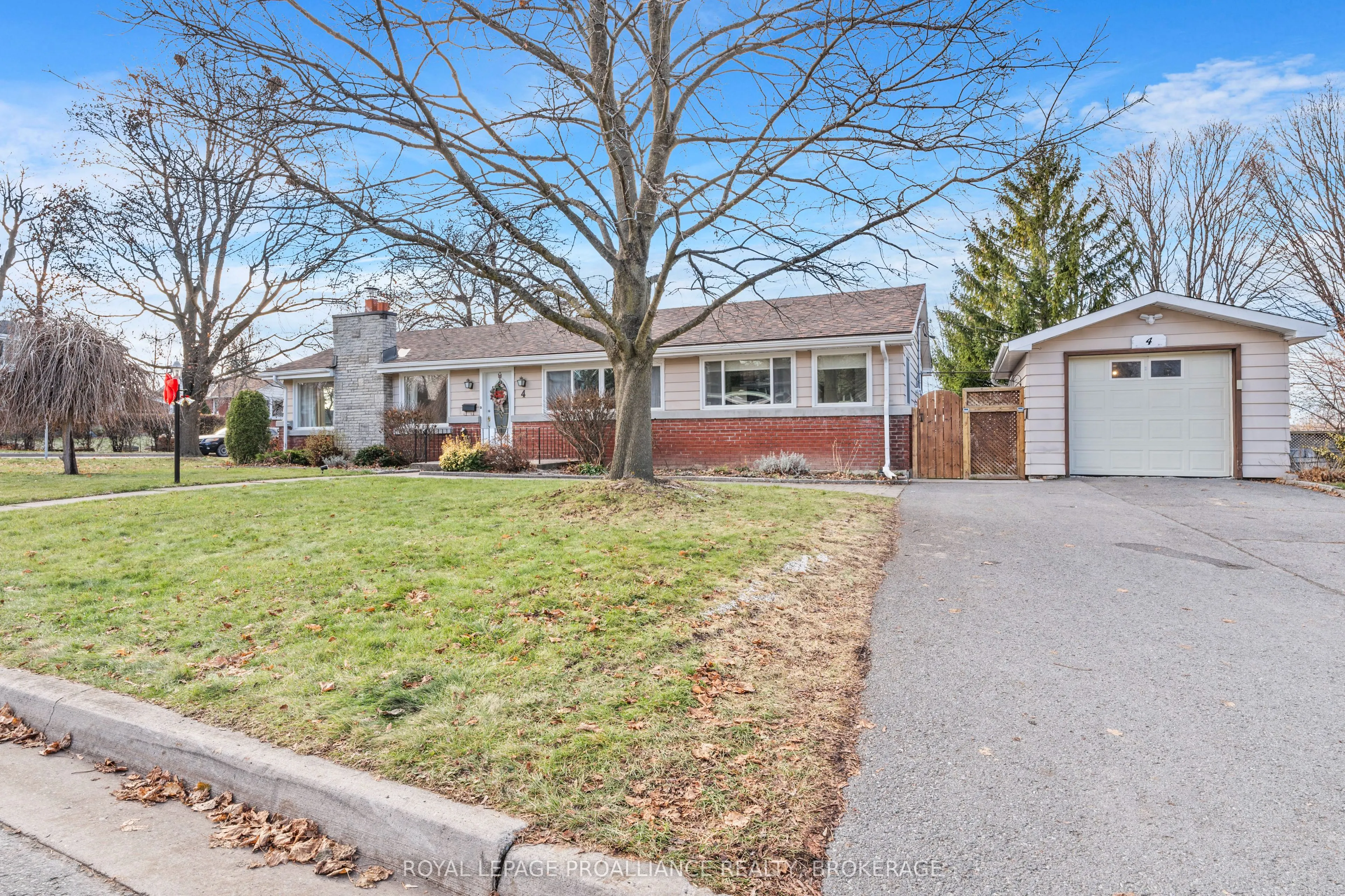 4 Strathcona Crescent