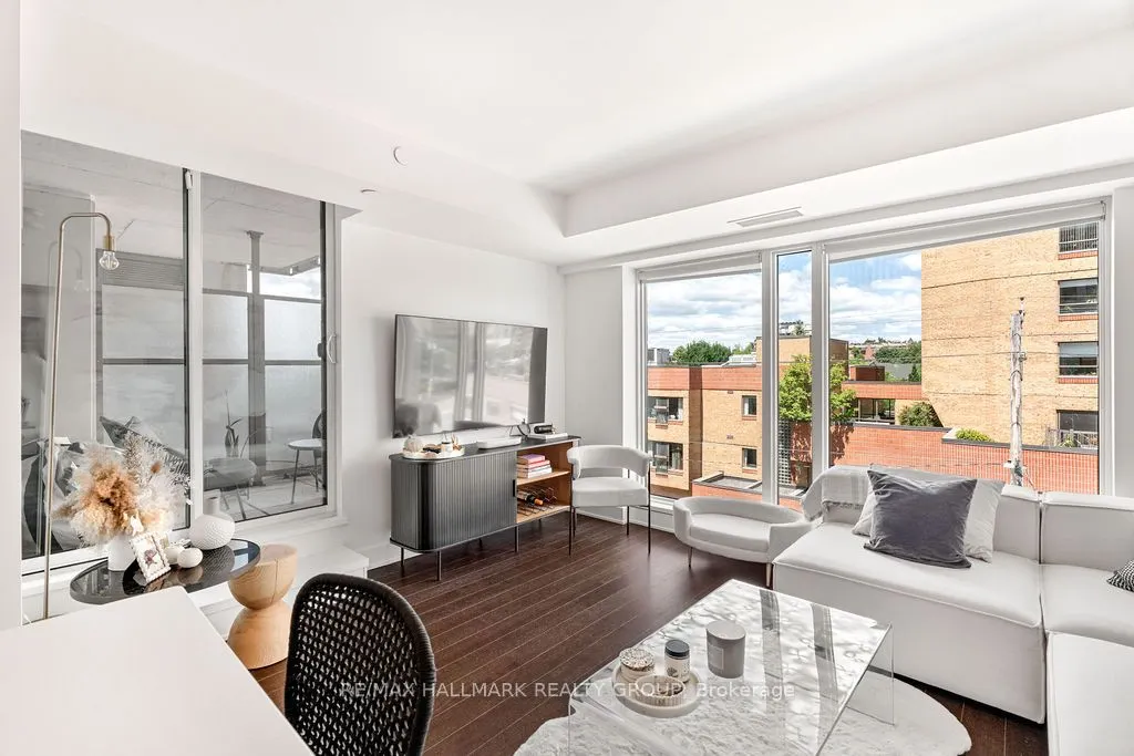 411 Mackay Street, #401