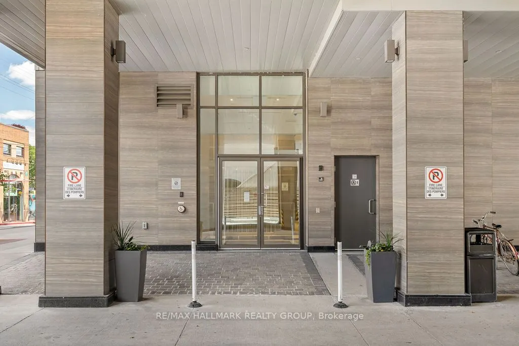 411 Mackay Street, #401