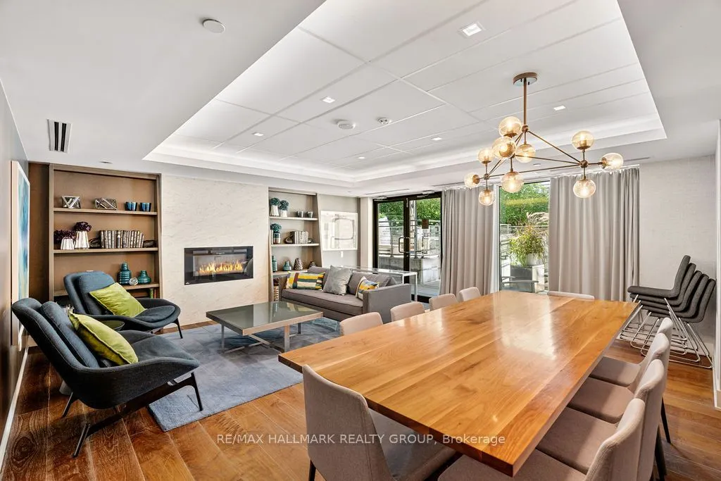 411 Mackay Street, #401
