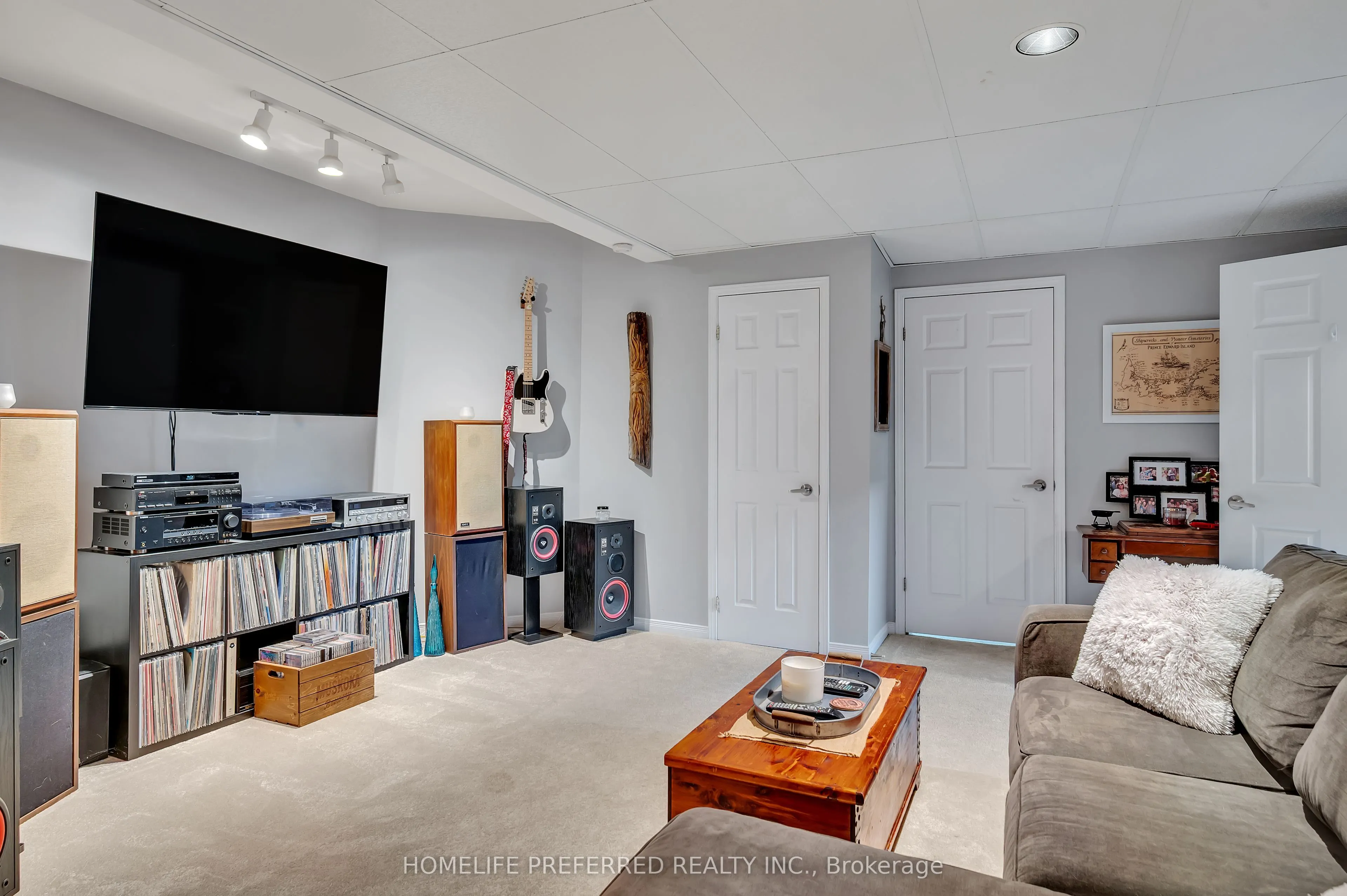 2403 Kennedy Drive