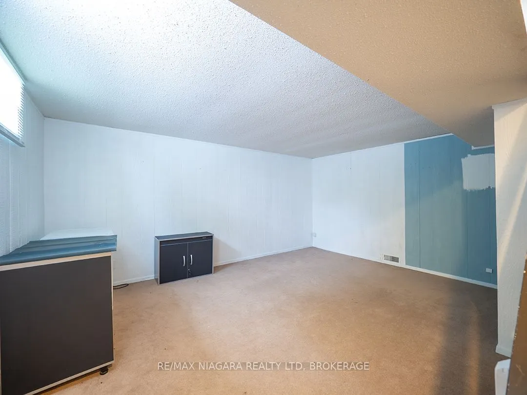 225 Edgar Street