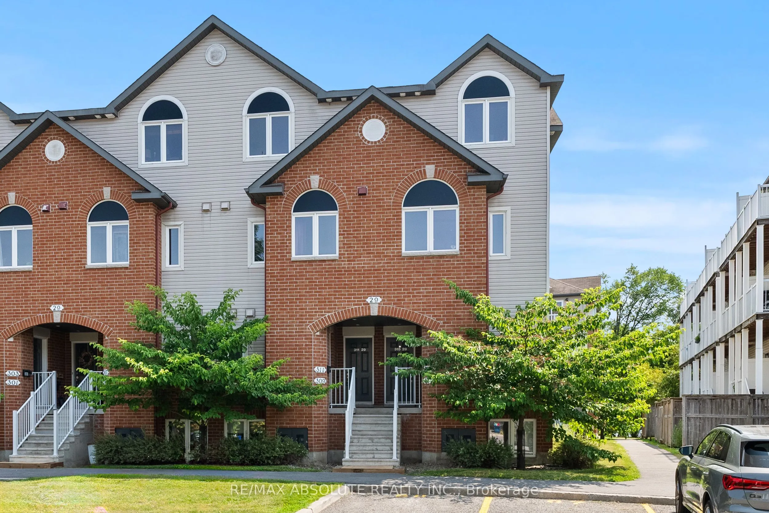 29 Jardin Private, #311