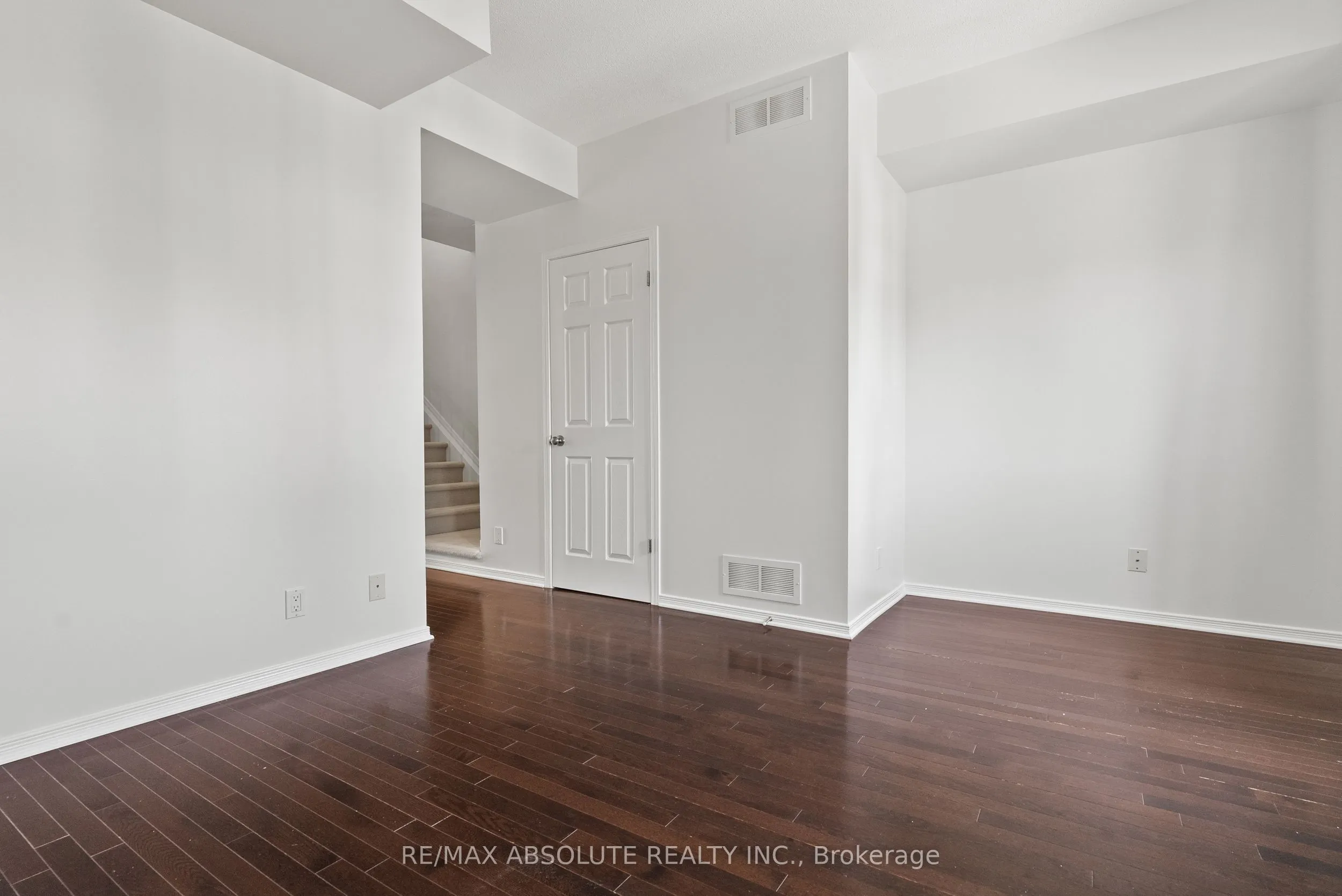 29 Jardin Private, #311