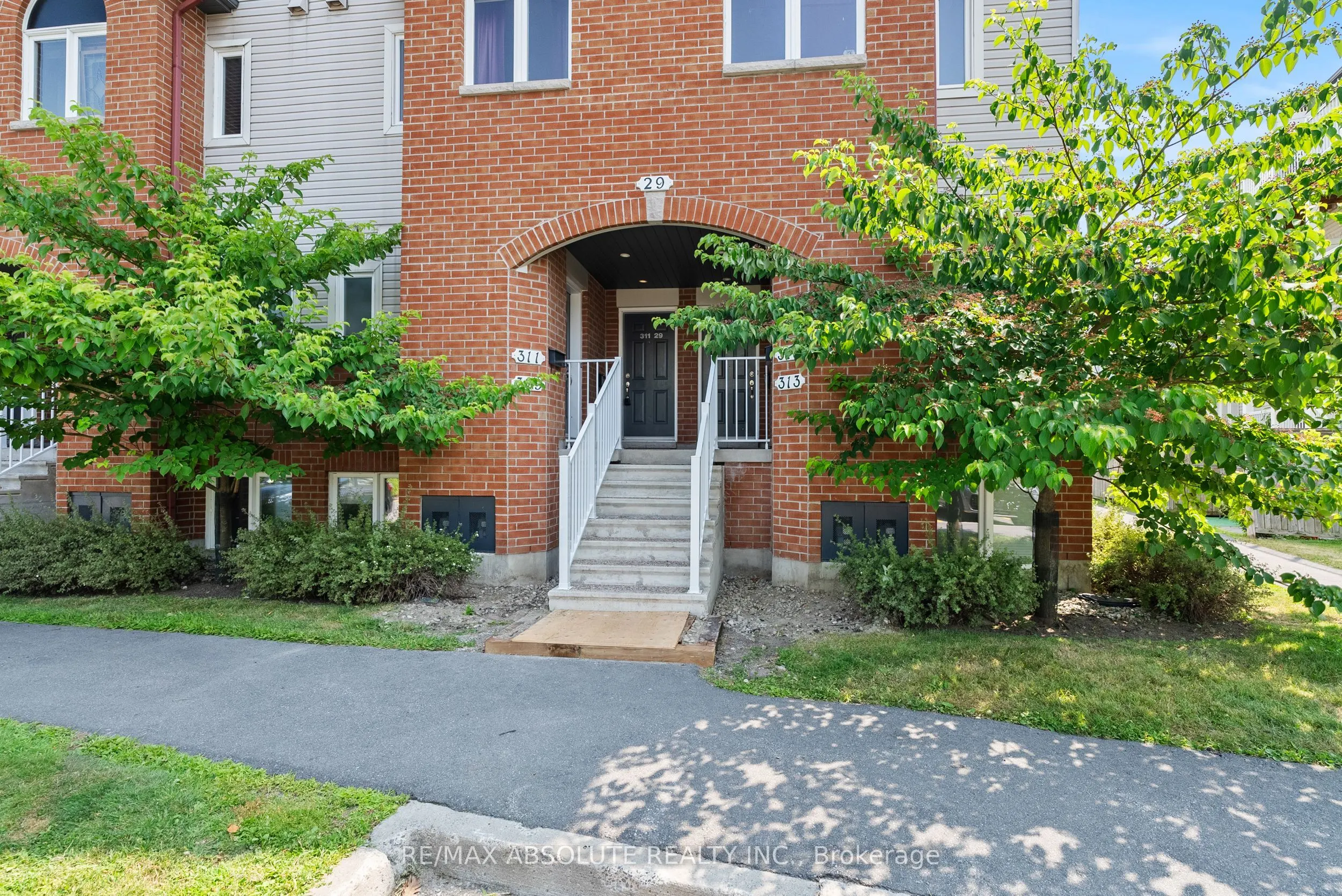 29 Jardin Private, #311