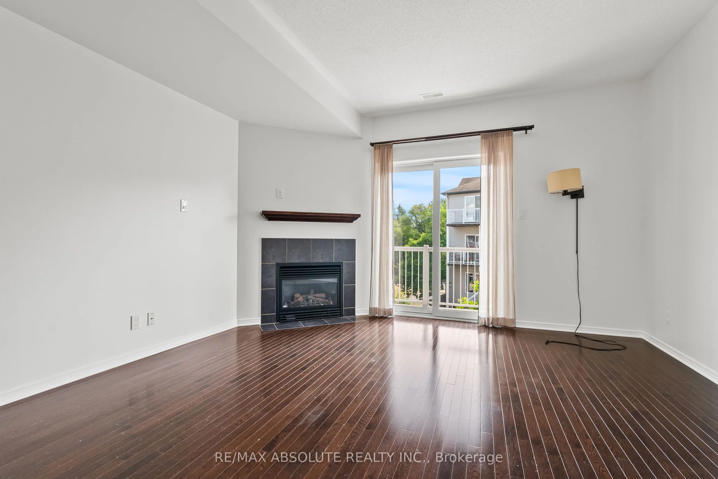 29 Jardin Private, #311