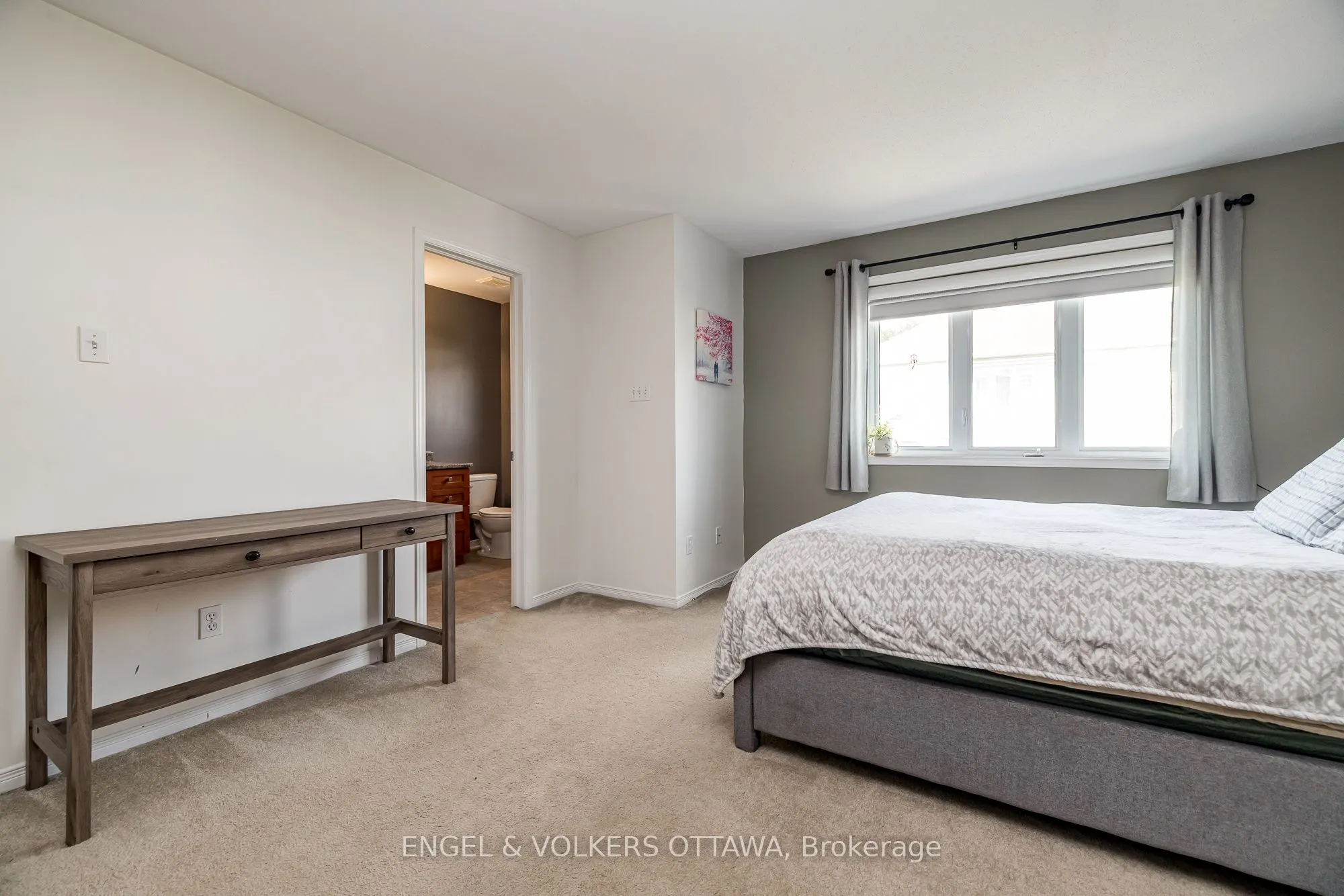 415 Citadel Crescent