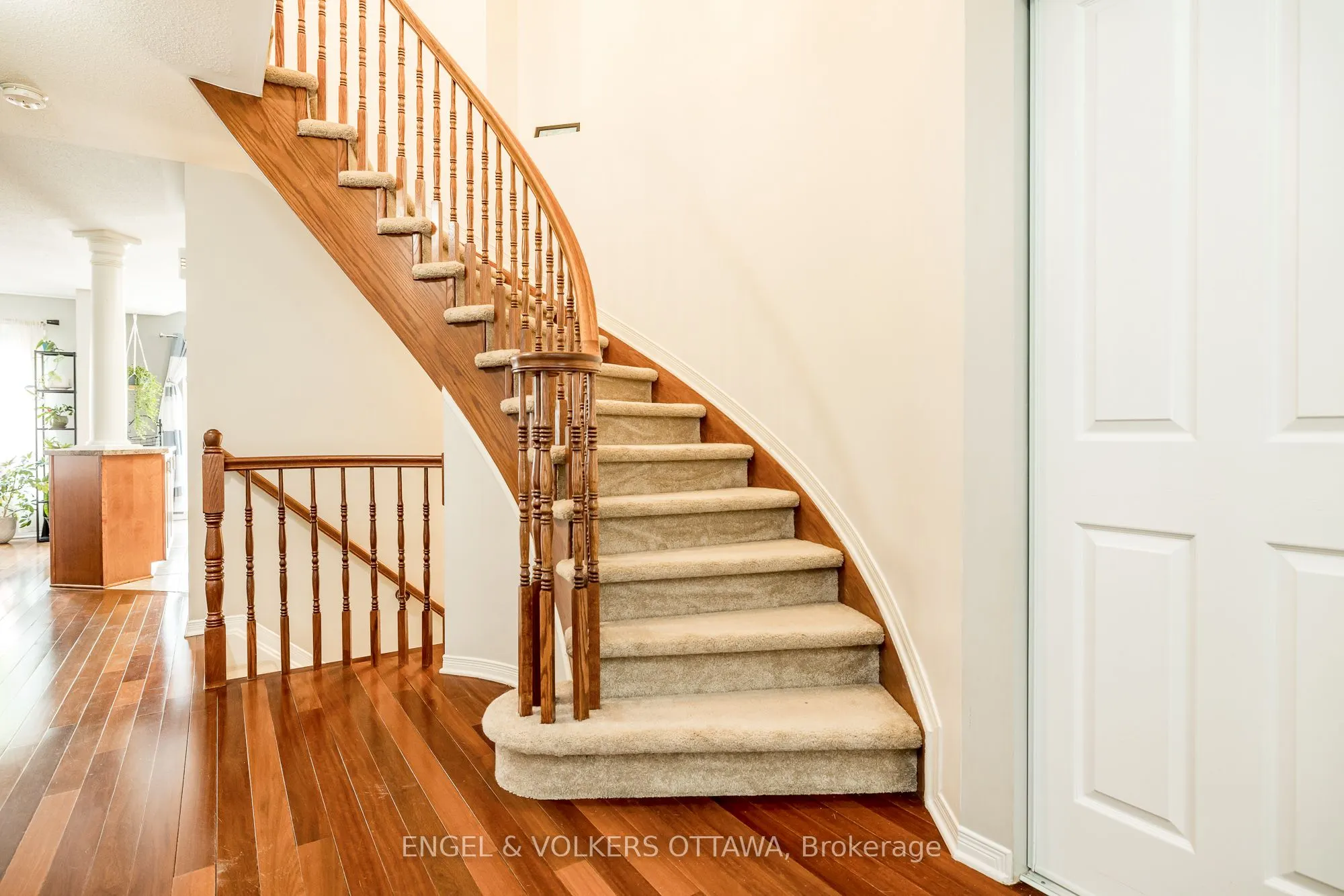 415 Citadel Crescent