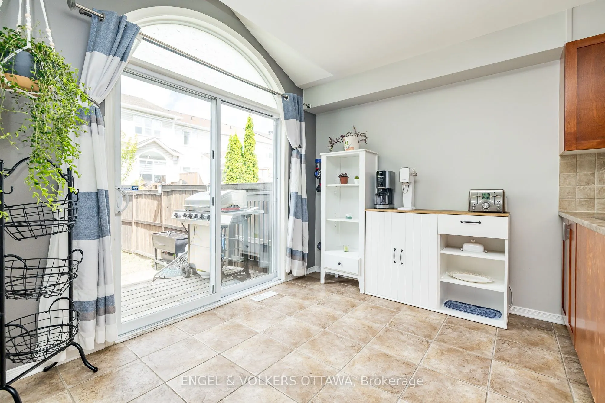 415 Citadel Crescent