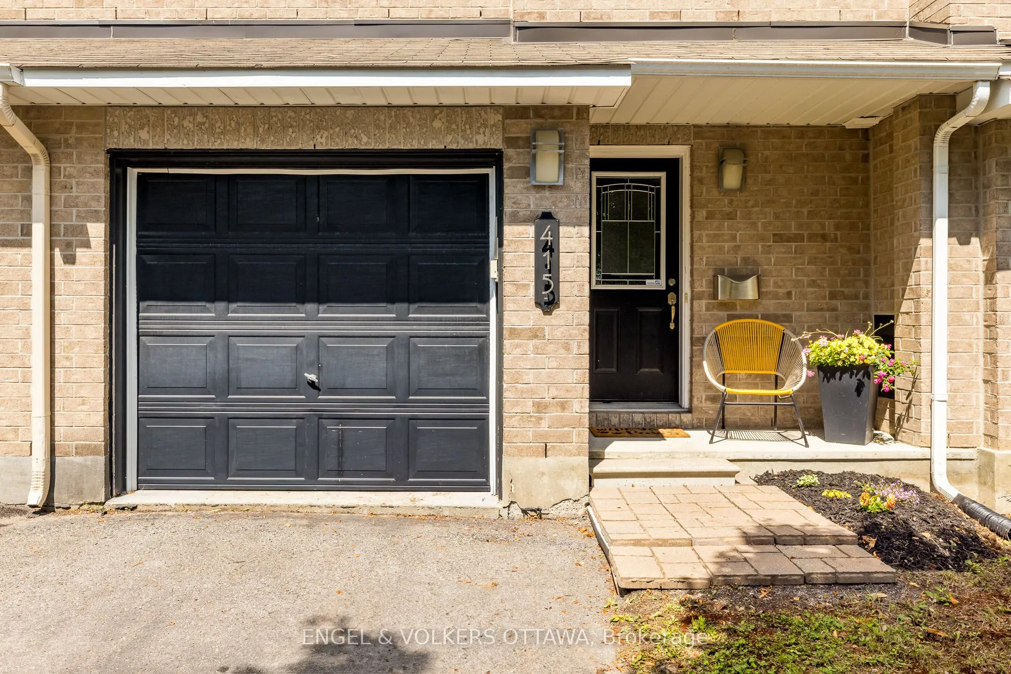 415 Citadel Crescent