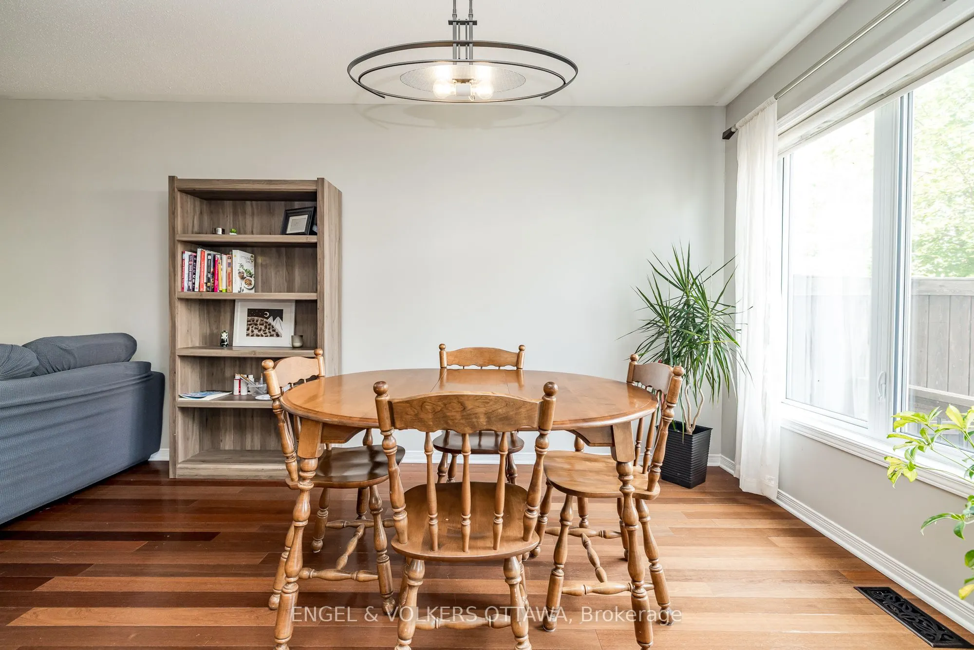 415 Citadel Crescent