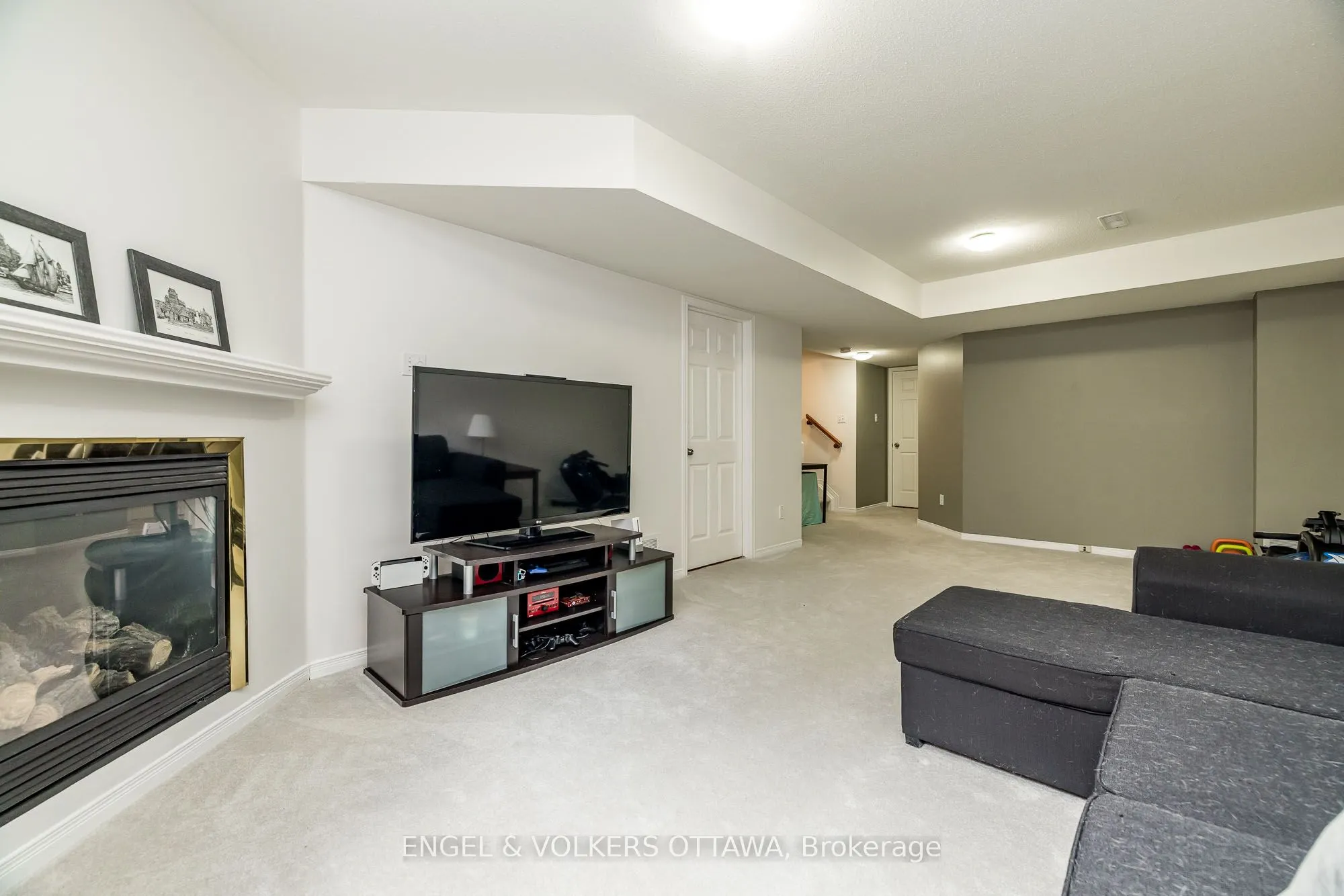 415 Citadel Crescent