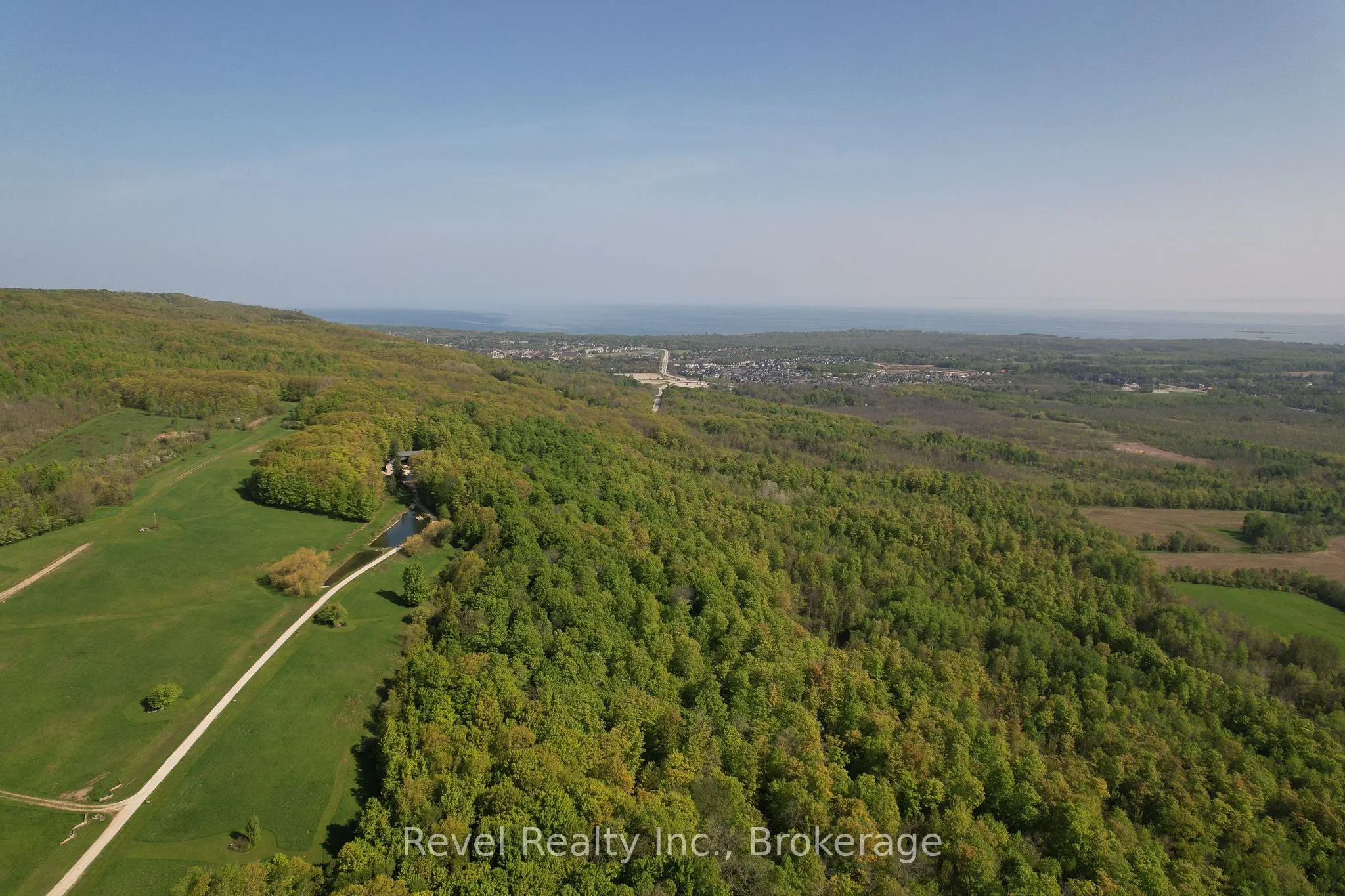 609669 12TH Side Road