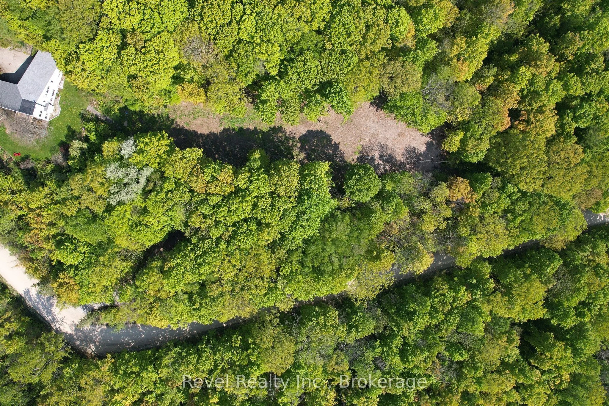 609669 12TH Side Road