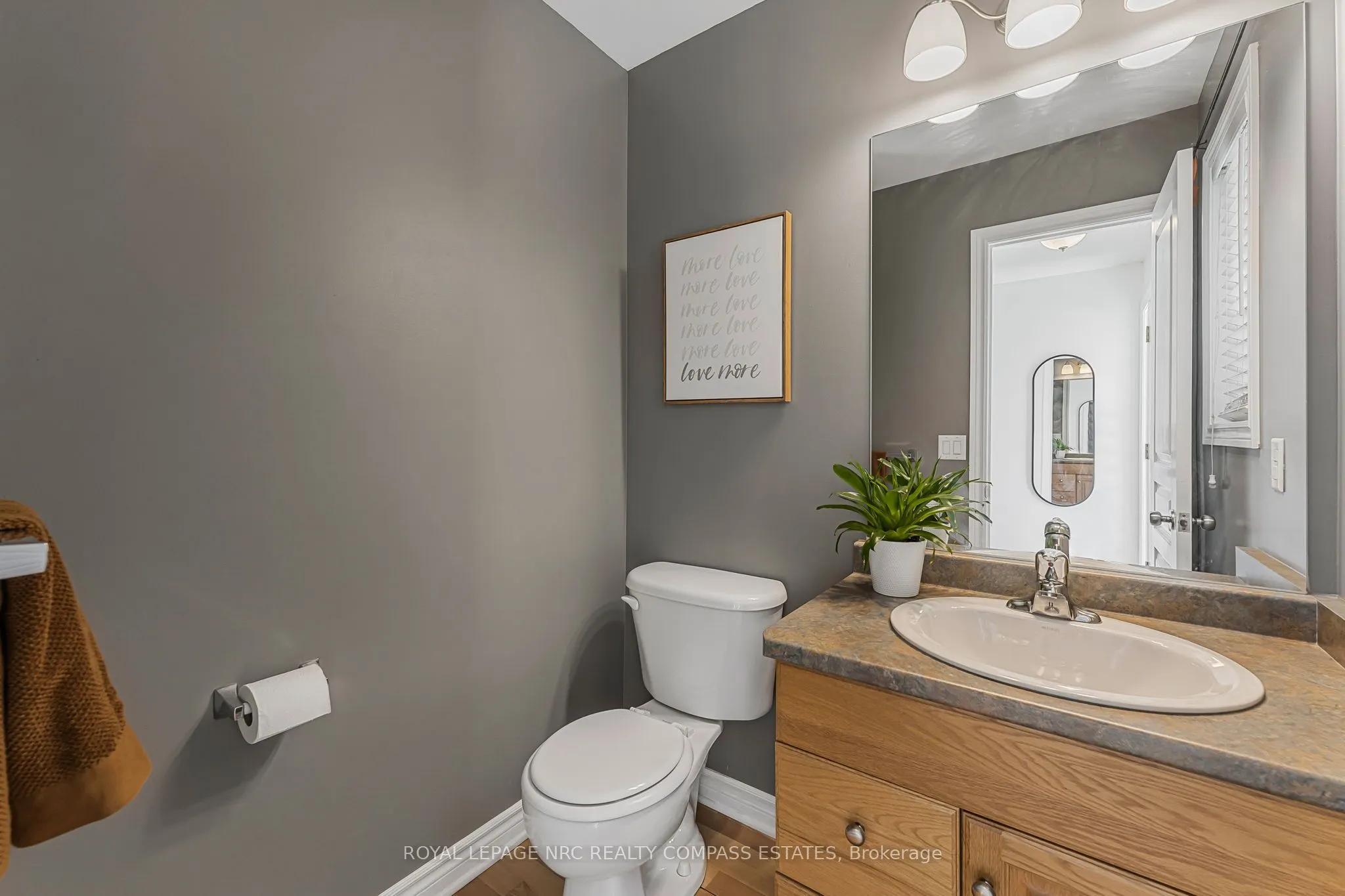 41 Broadway Avenue, #4