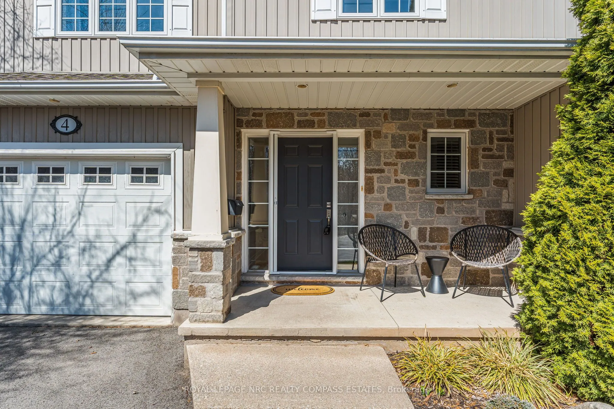 41 Broadway Avenue, #4