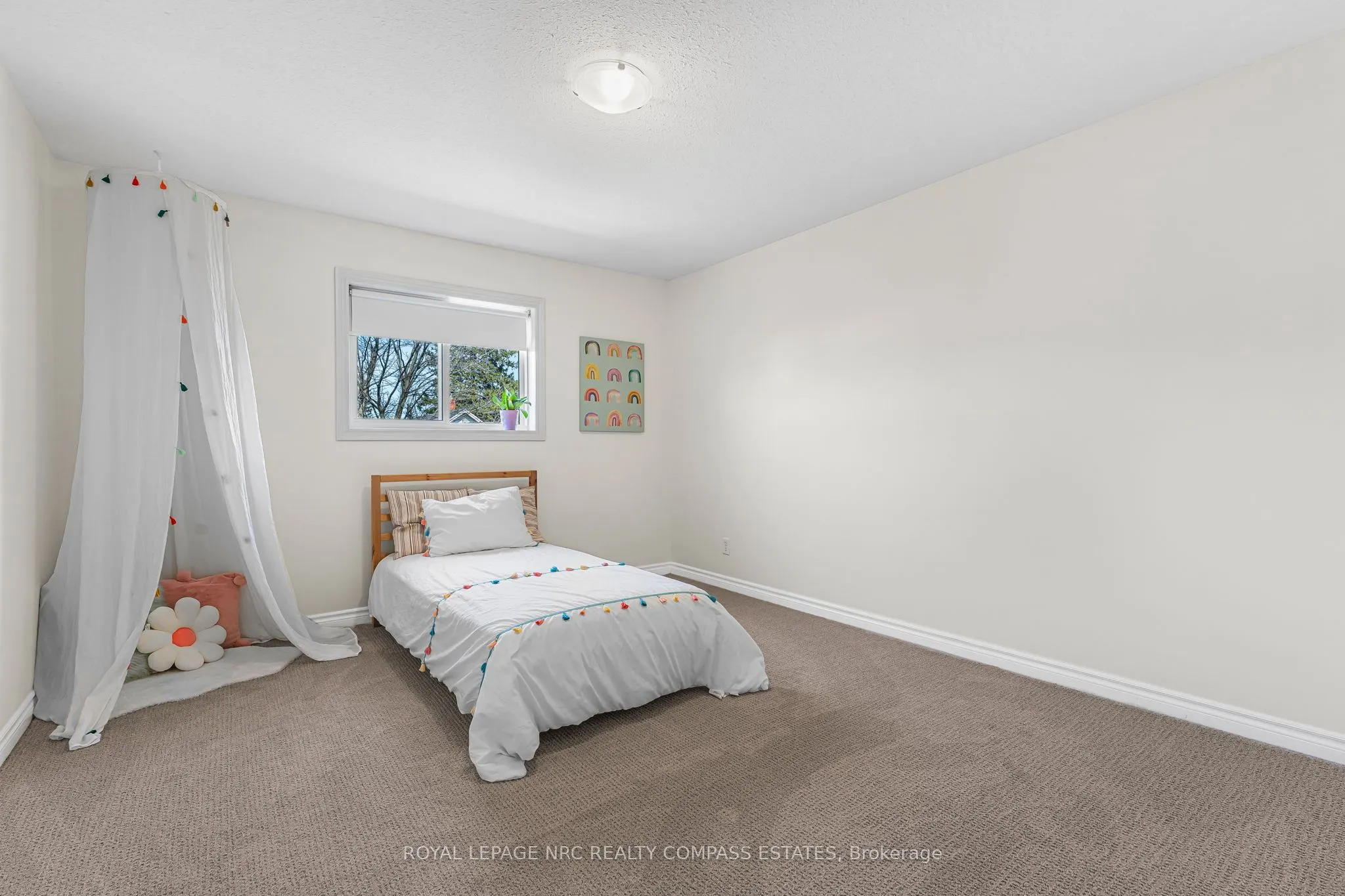 41 Broadway Avenue, #4