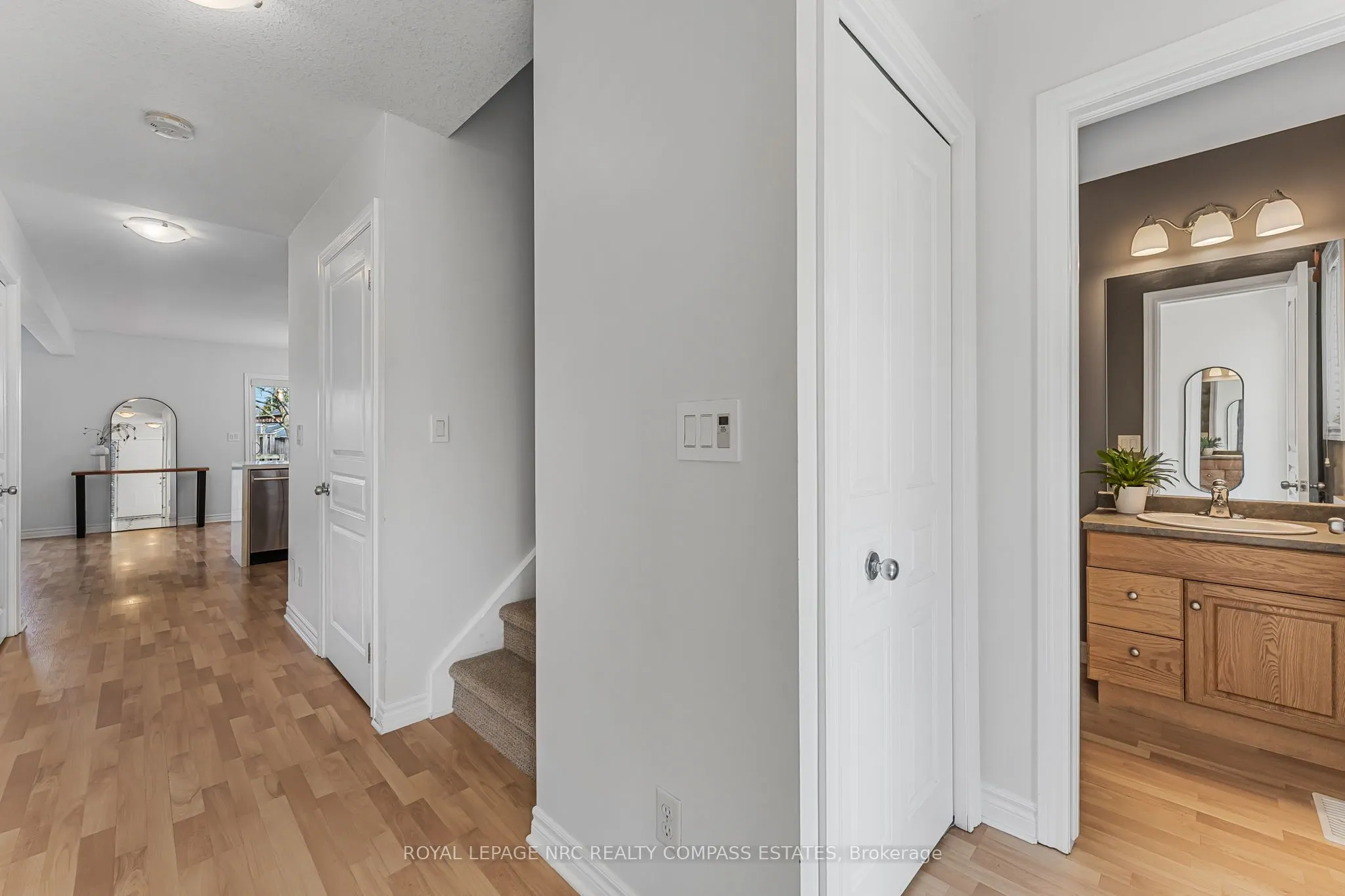 41 Broadway Avenue, #4