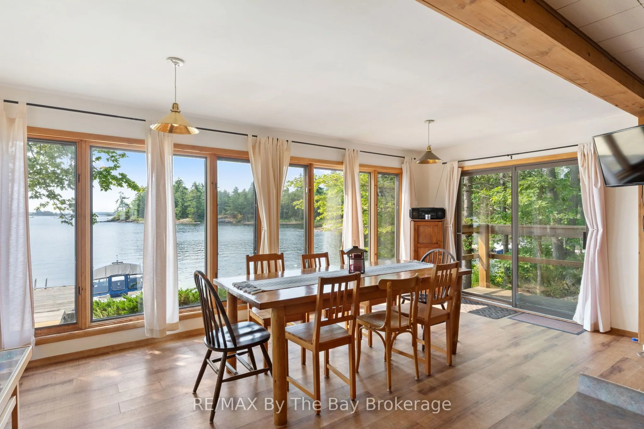 828 Is 630, Honey Harbour