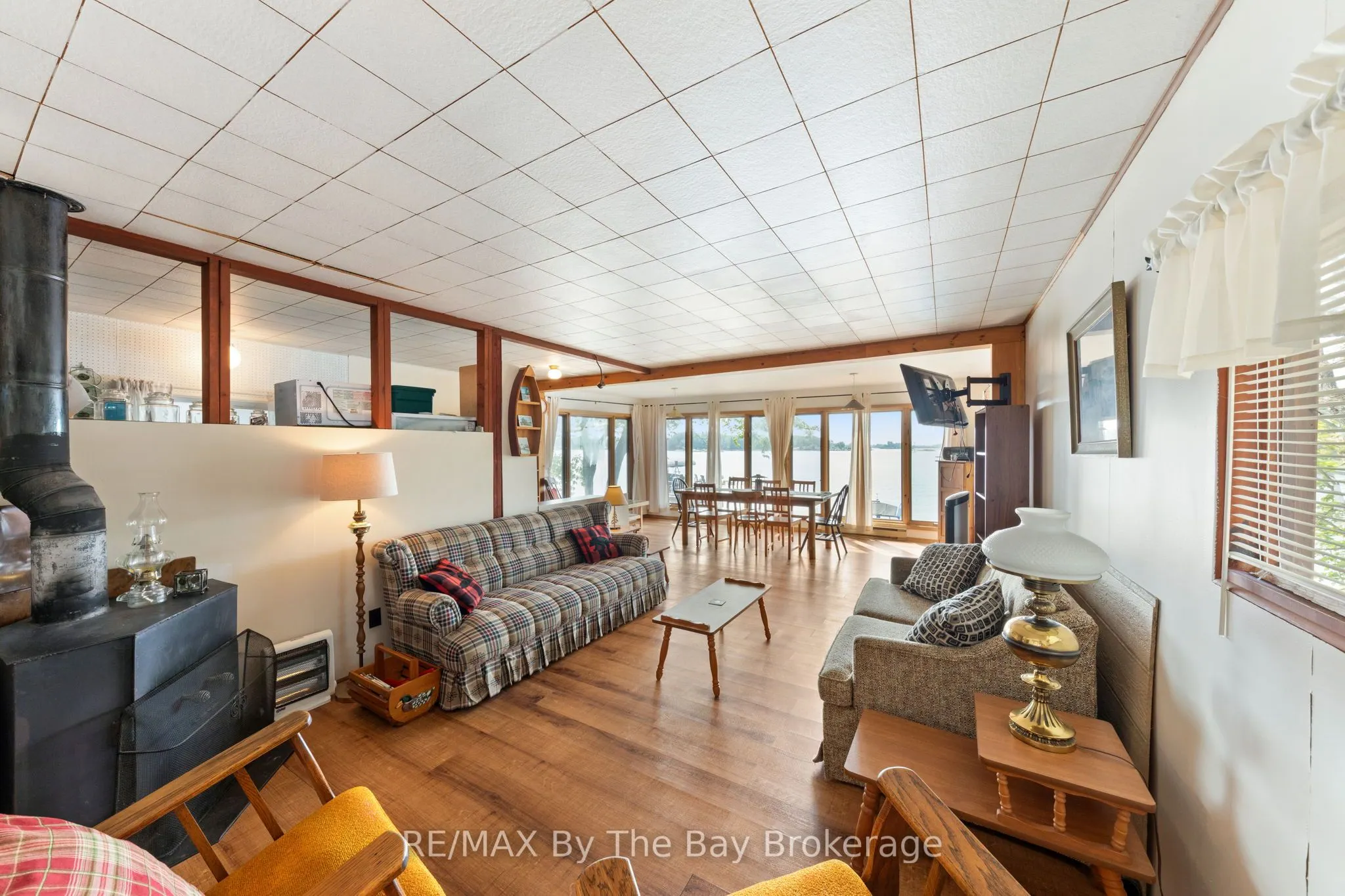 828 Is 630, Honey Harbour