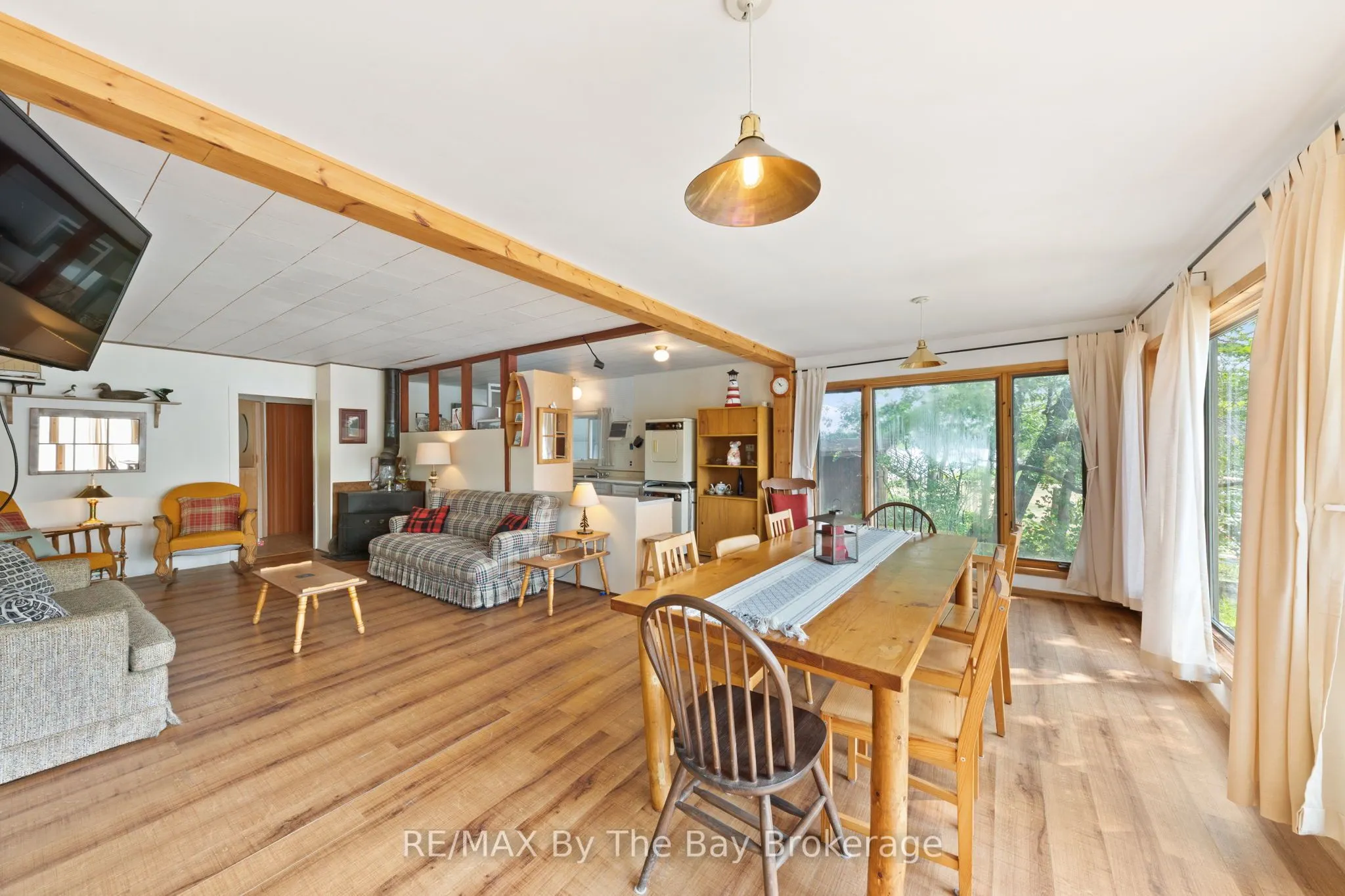 828 Is 630, Honey Harbour