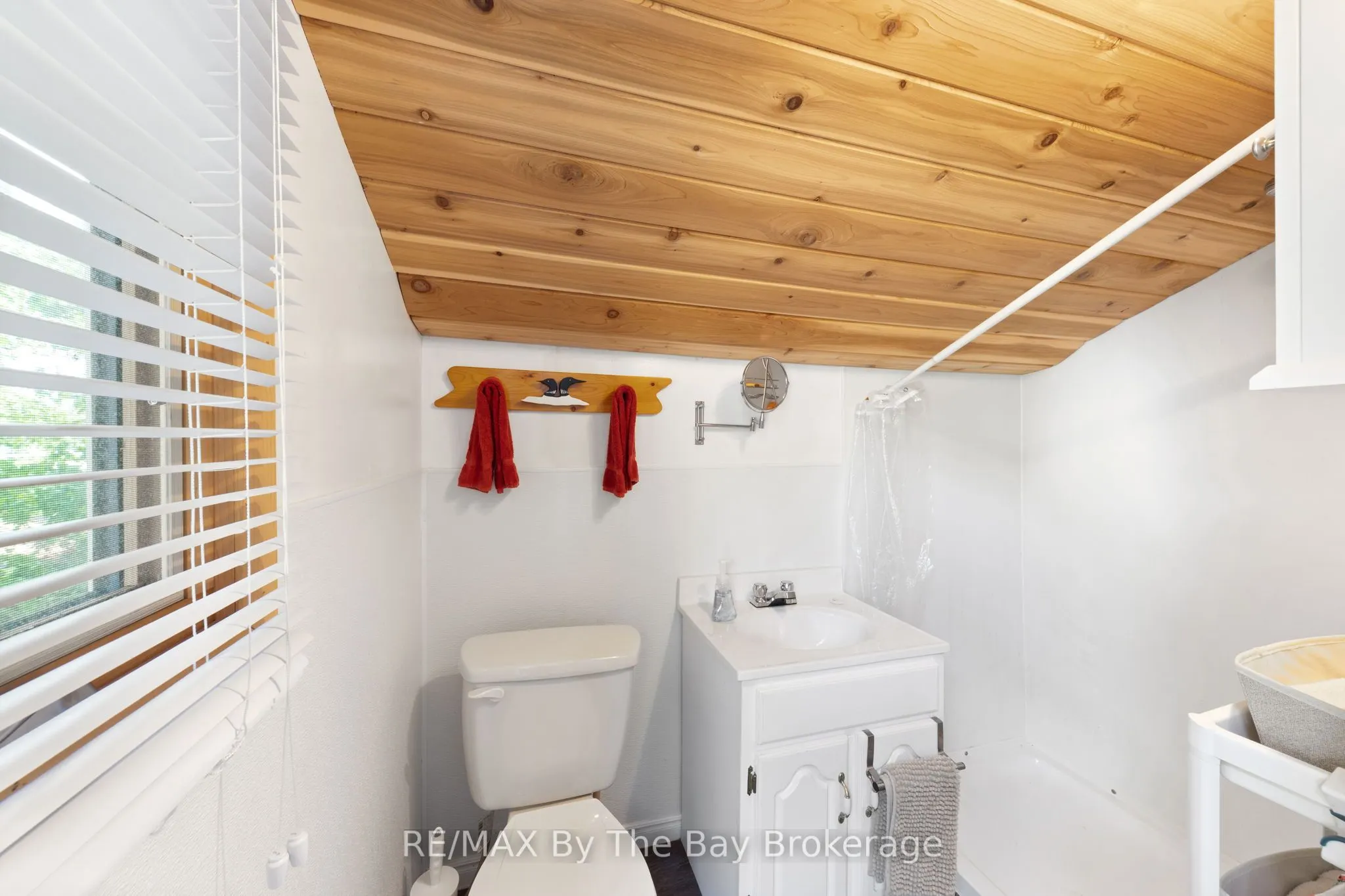 828 Is 630, Honey Harbour
