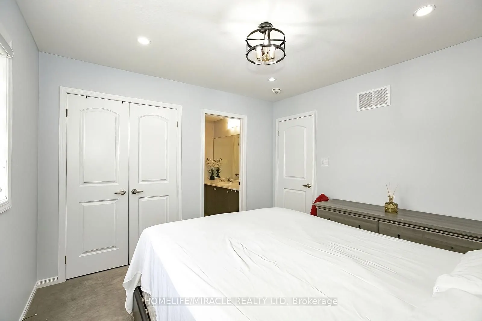 154 Munro Circle