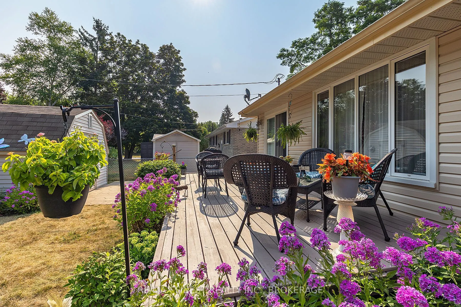 984 Lincoln Drive