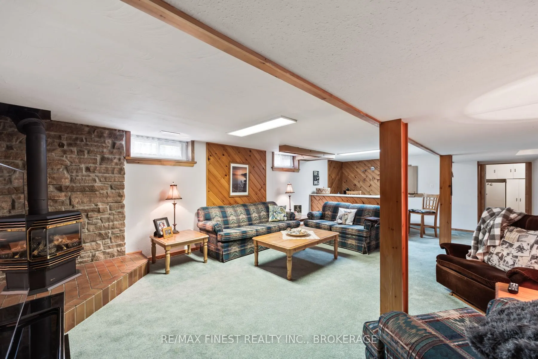 984 Lincoln Drive