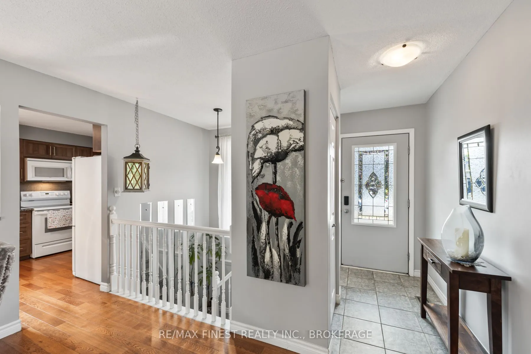 984 Lincoln Drive