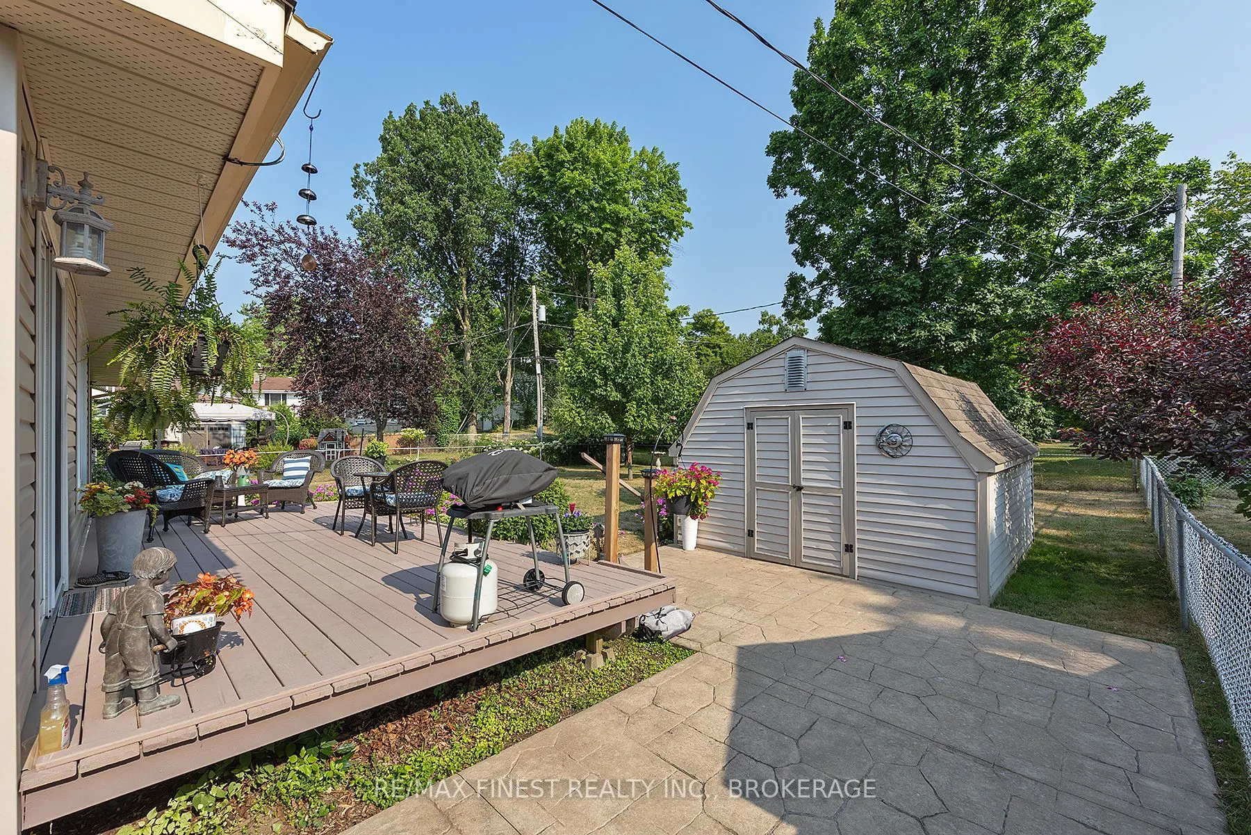 984 Lincoln Drive