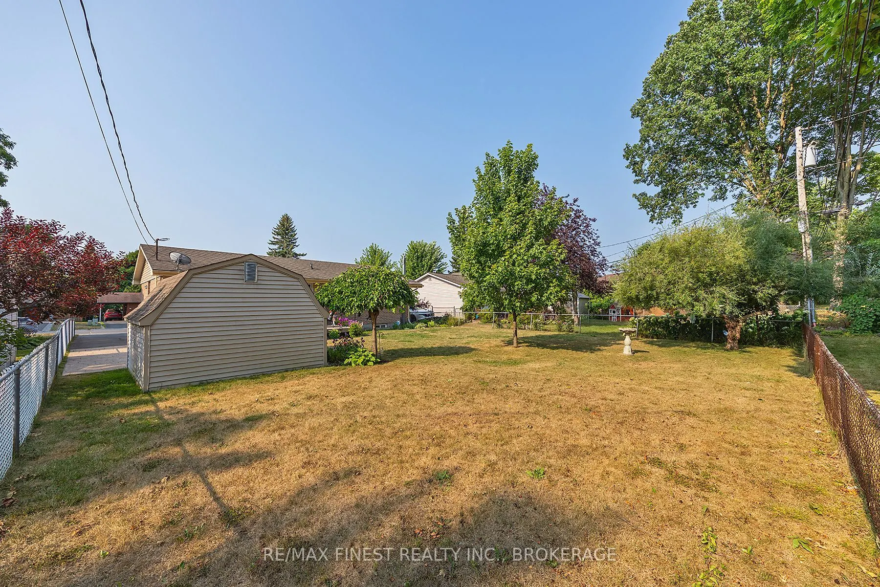 984 Lincoln Drive