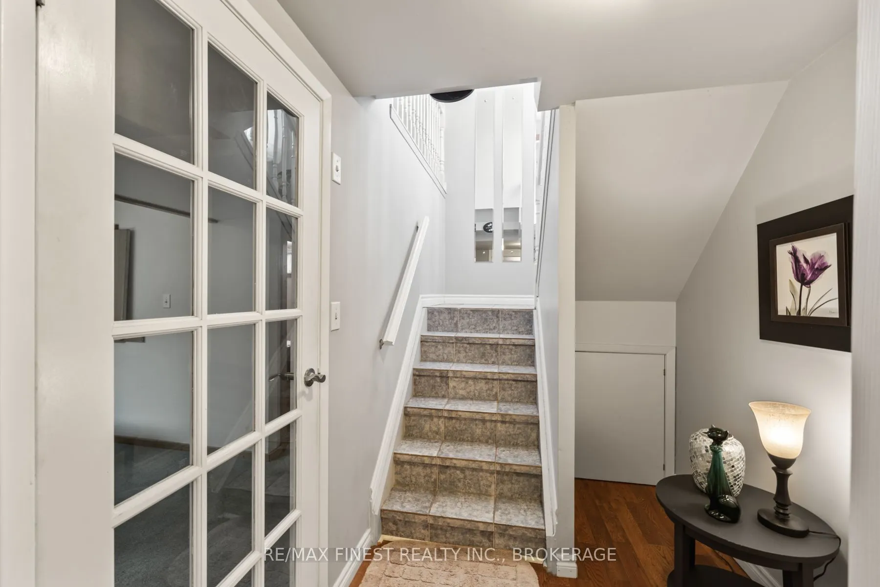 984 Lincoln Drive