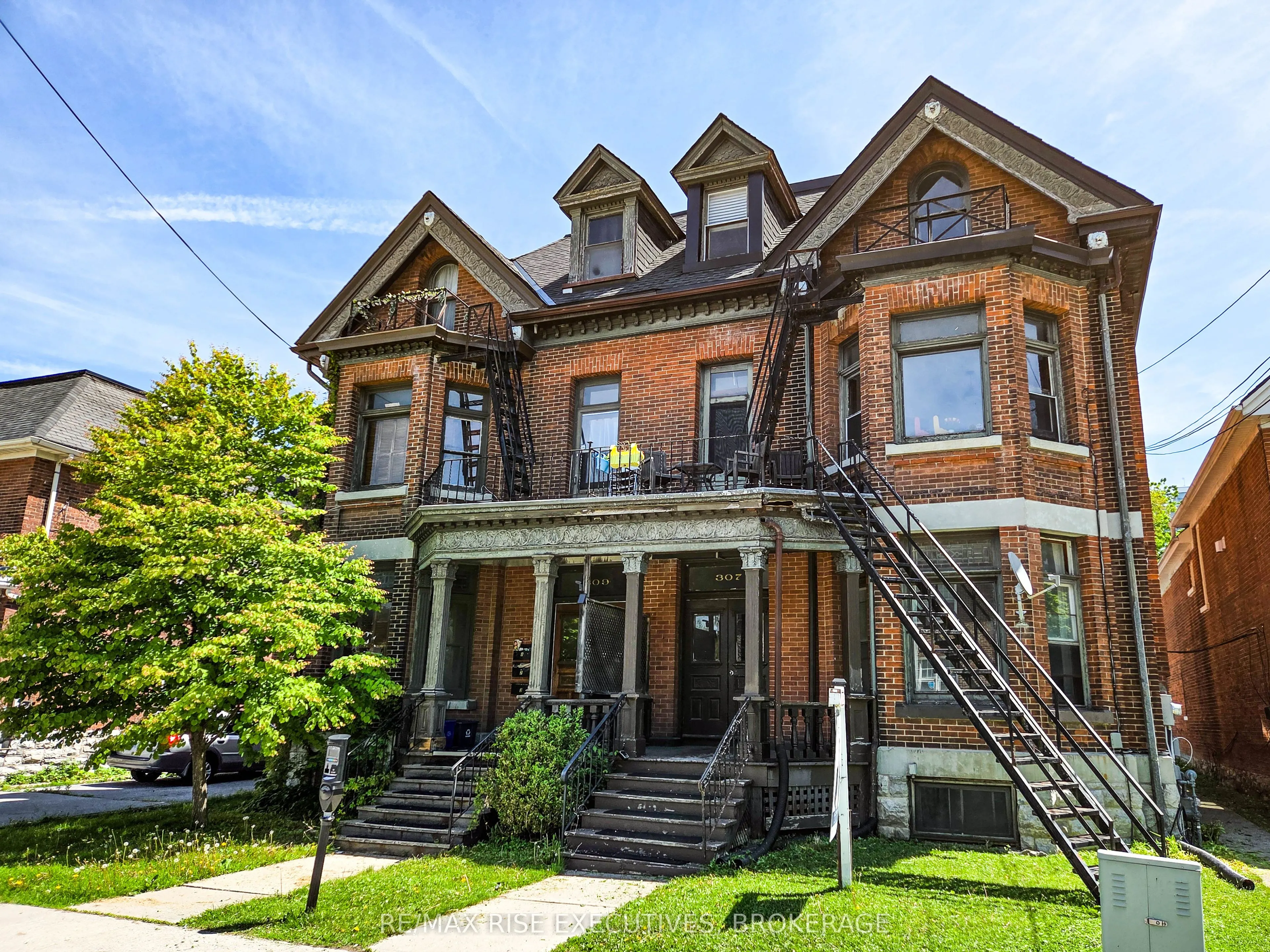 307 Alfred Street