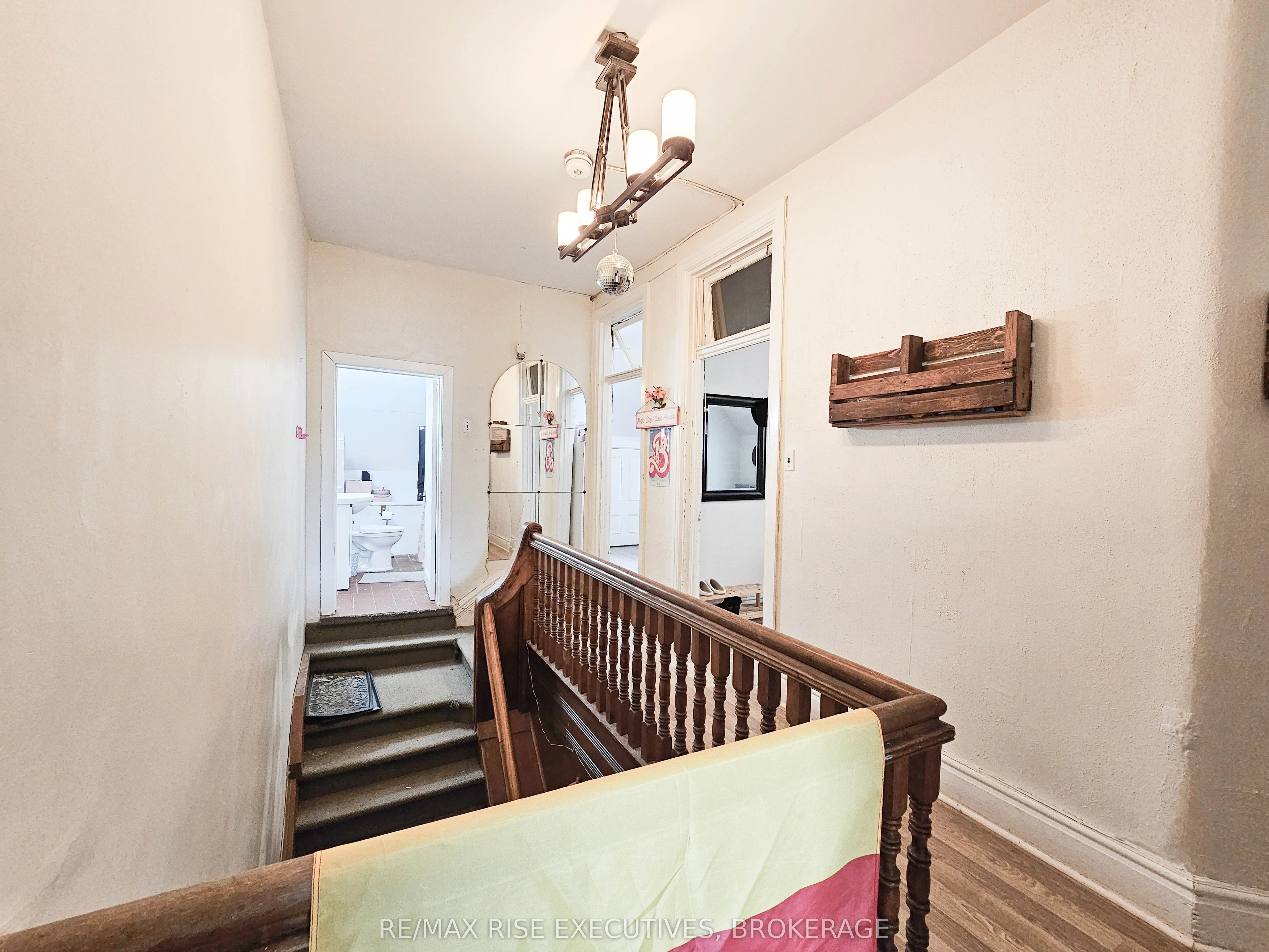 307 Alfred Street