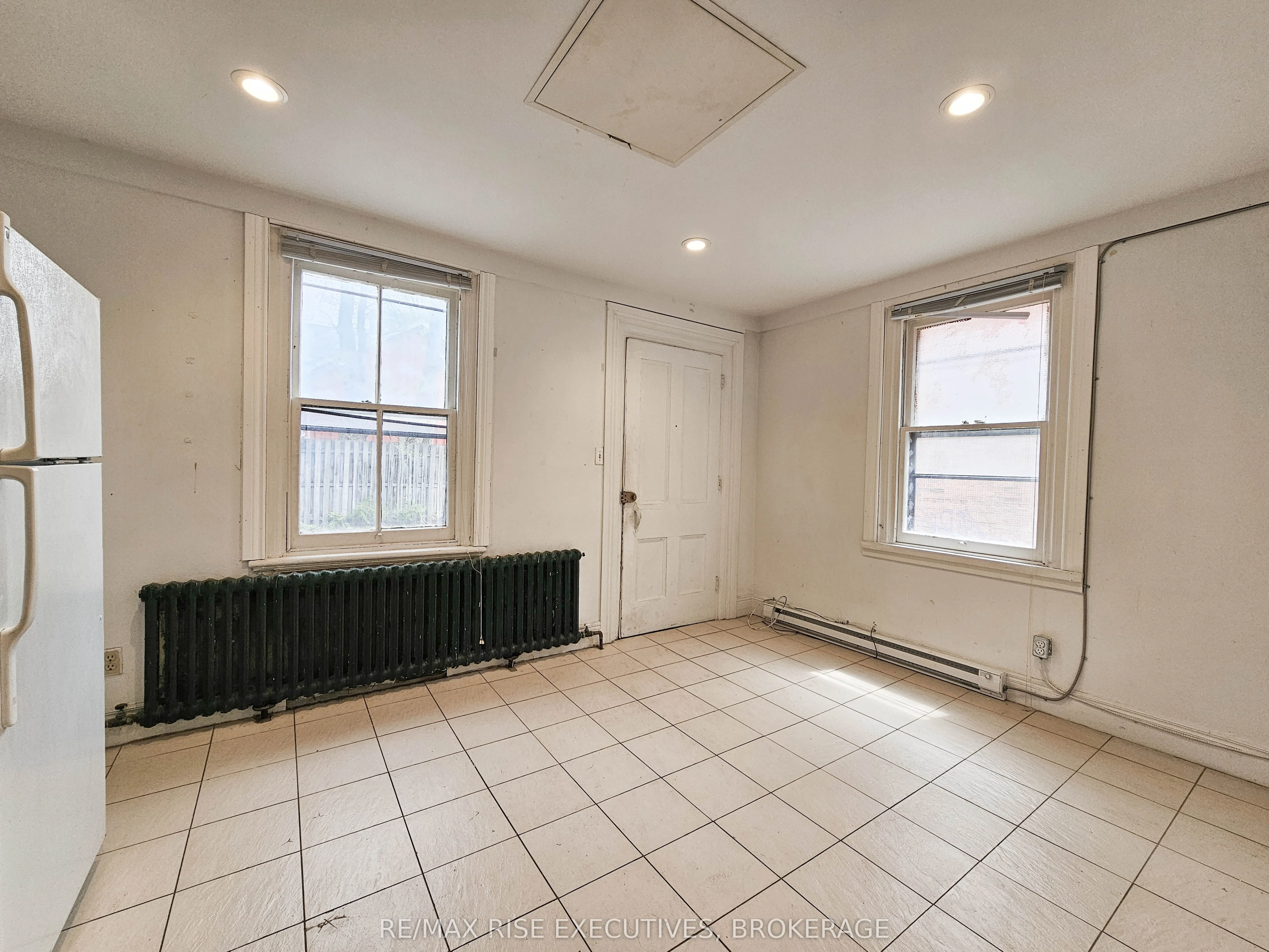 307 Alfred Street