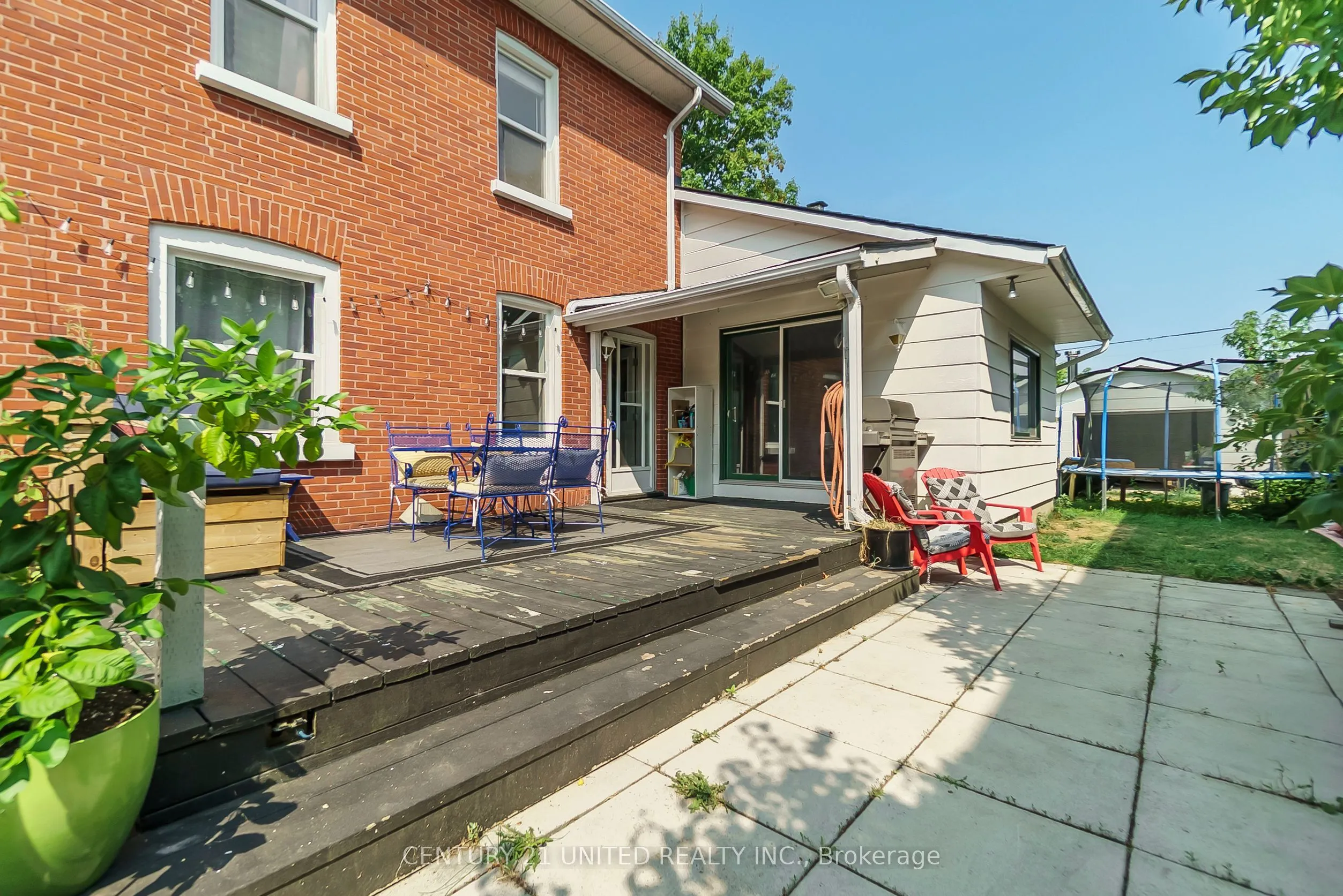 220 King George Street