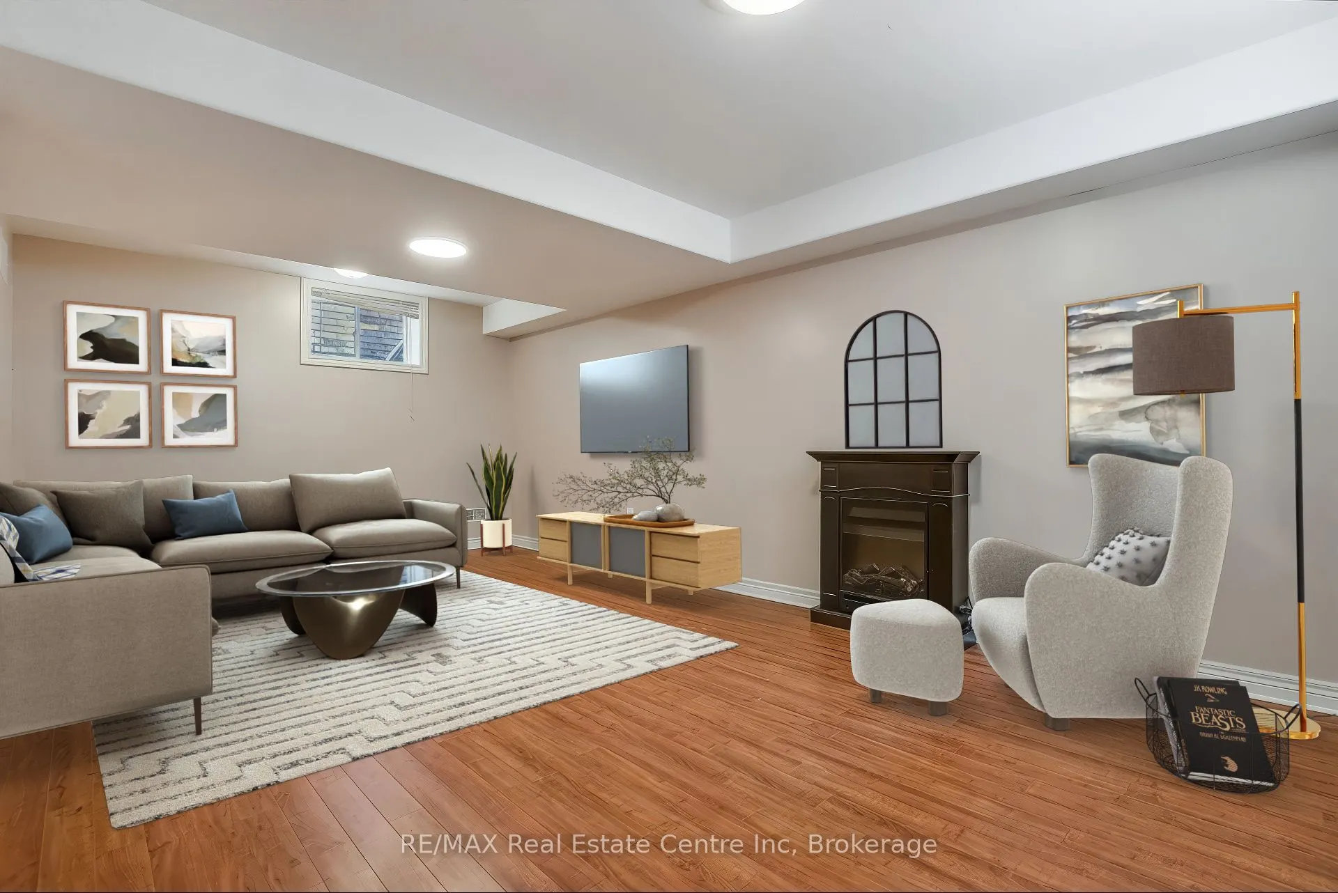 46 Sinclair Street S