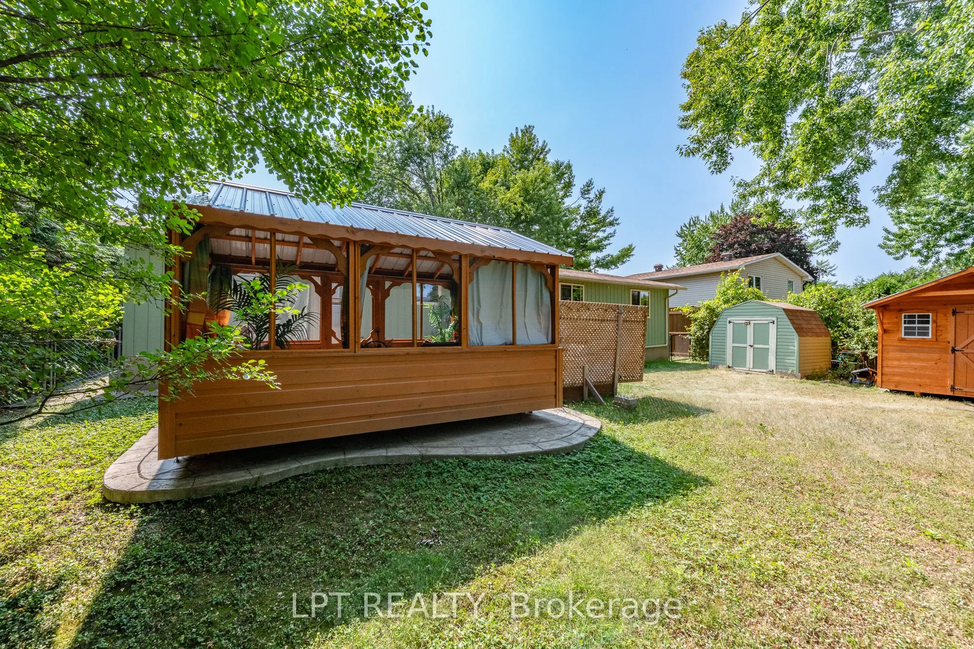 9 Dallaire Crescent