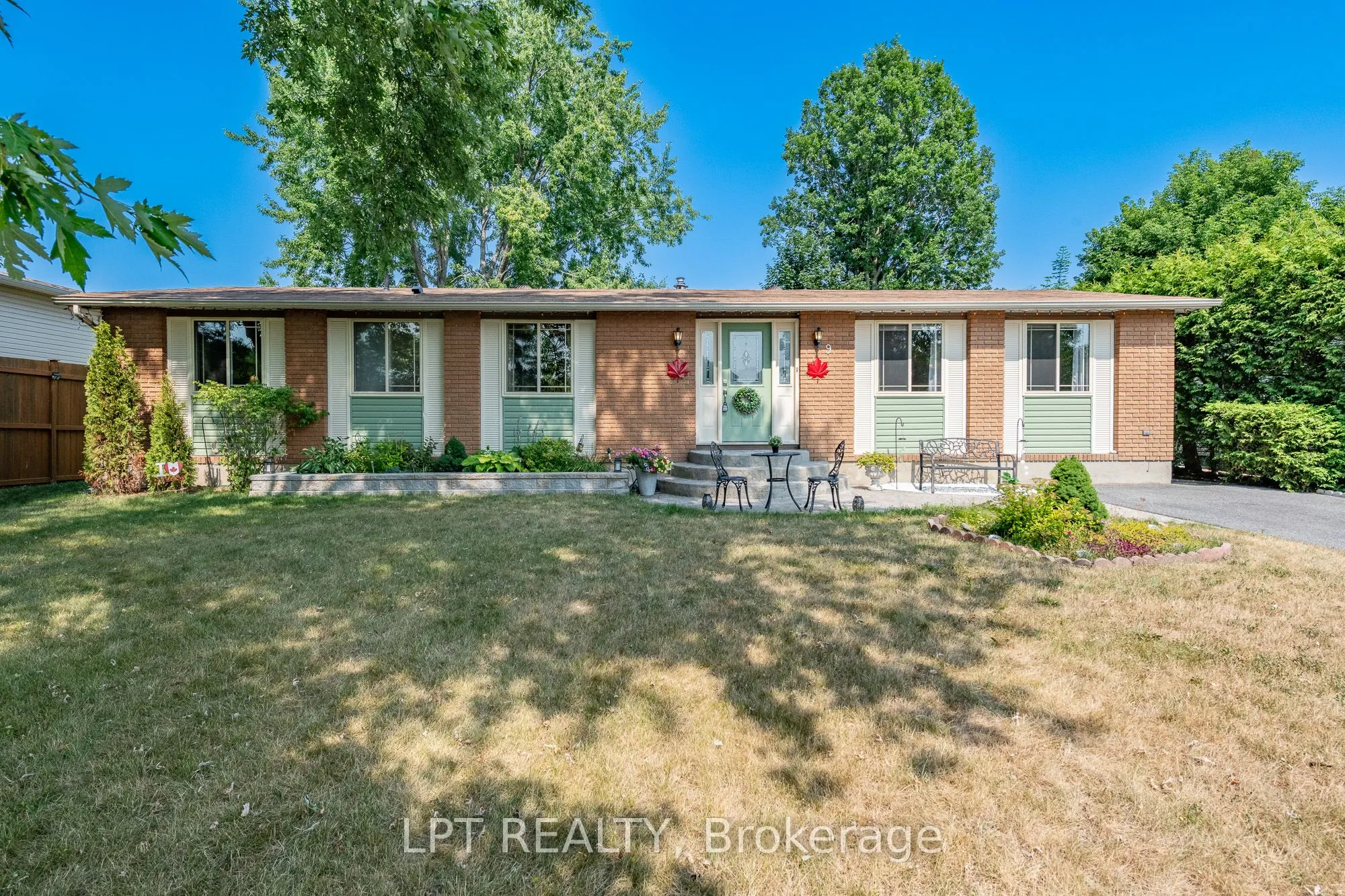 9 Dallaire Crescent