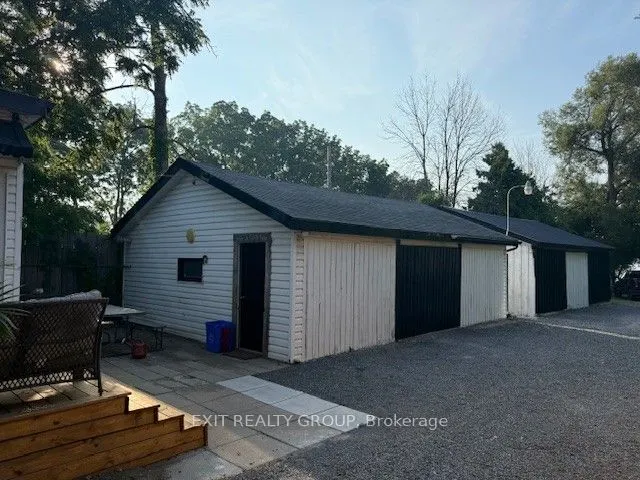 550 Old Highway 2