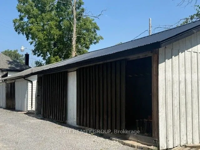 550 Old Highway 2